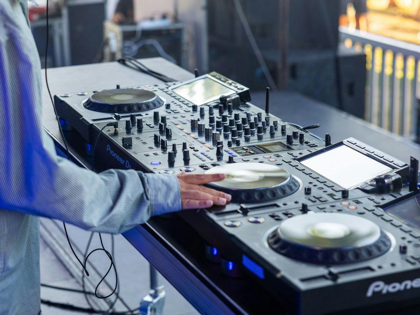 DJs at Newcastle Racecourse