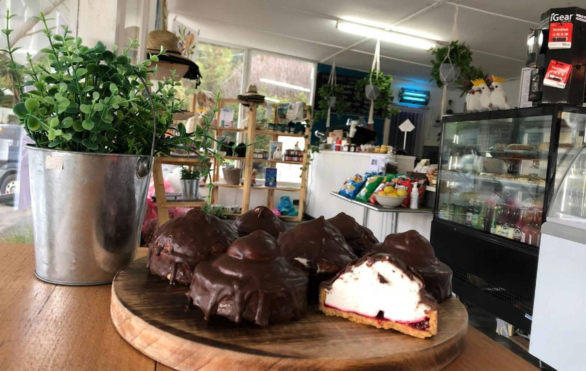 Sweets, take away and home prepared meals