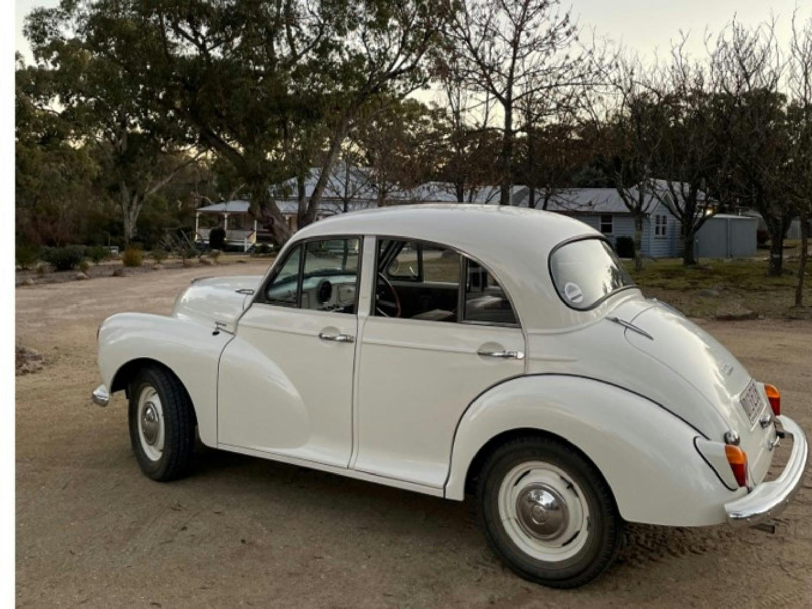 vintage car parked at Granite Belt accommodation vintage car parked at Granite Belt accommodation