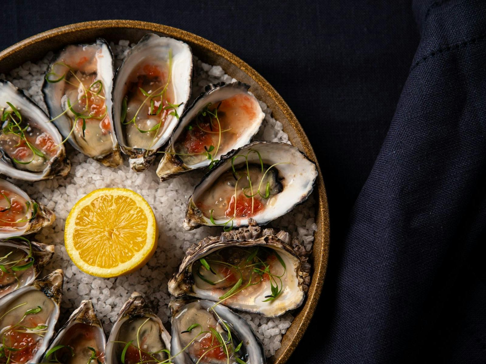 Entree fresh oysters