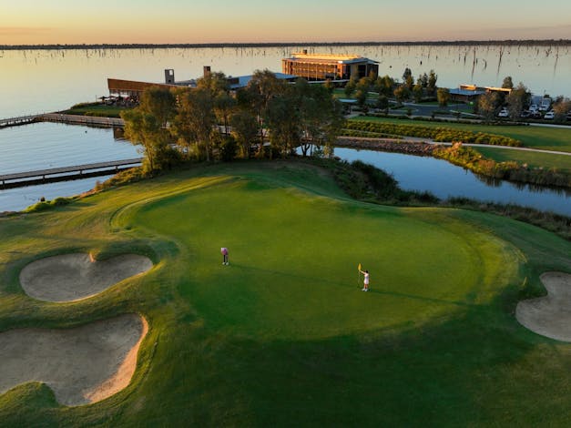 Black Bull Golf Course at Silverwoods Resort Yarrawonga