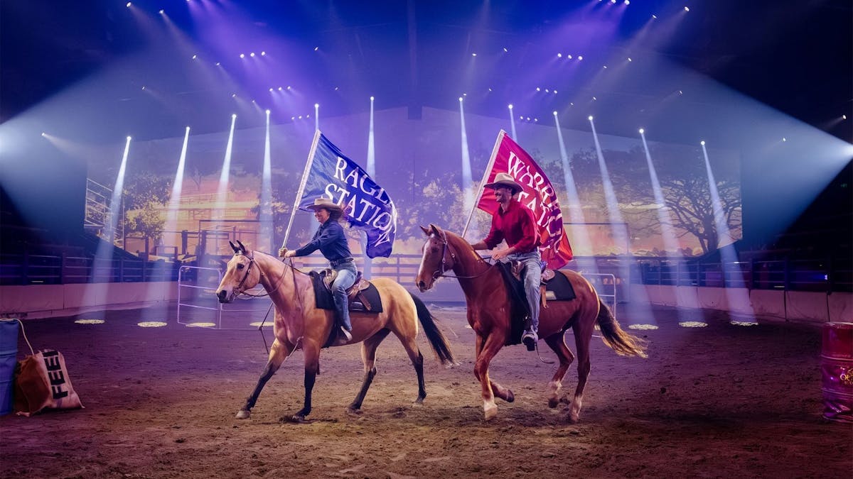 Australian Outback Spectacular - Stockmans Challenge Australian Outback Spectacular - Stockmans Challenge