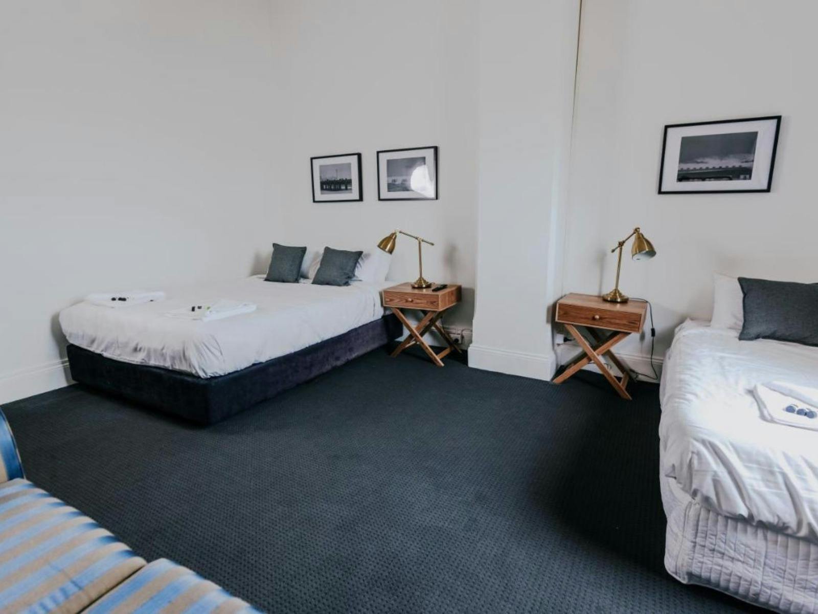 Queen & Single Room, Shared Bathroom