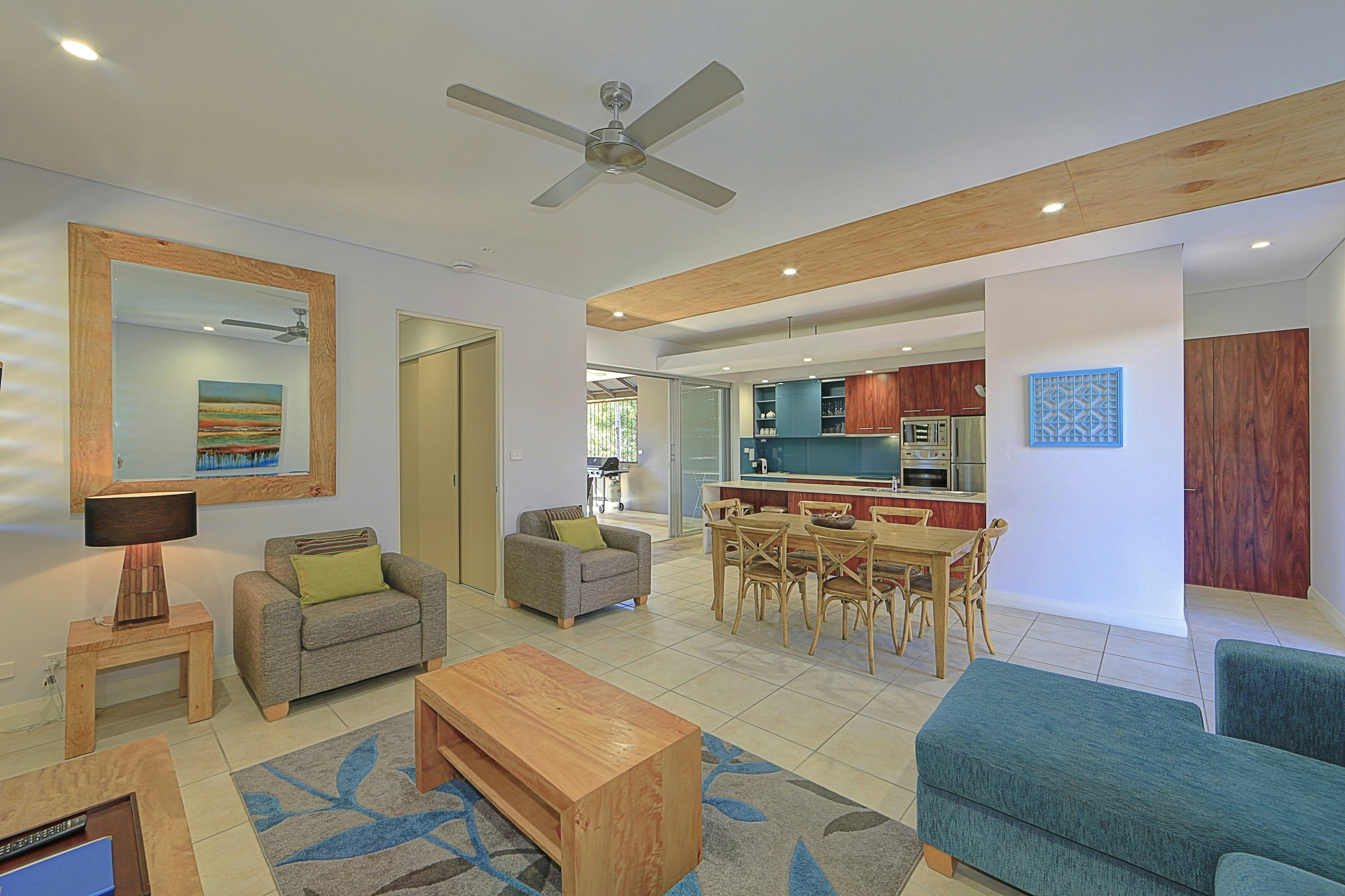 3 Bedroom Beach Home Apartment