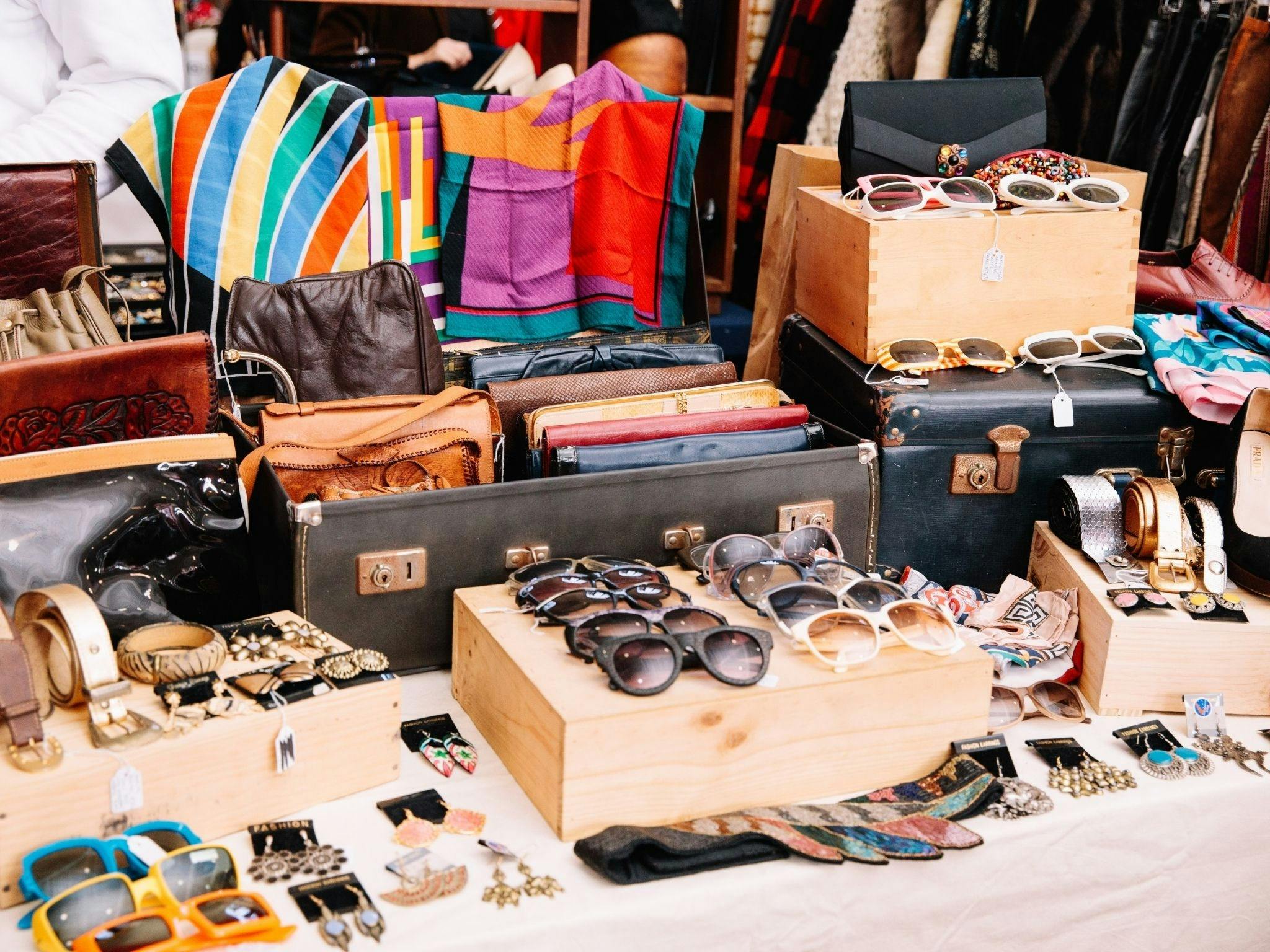 Round She Goes Fashion Market
