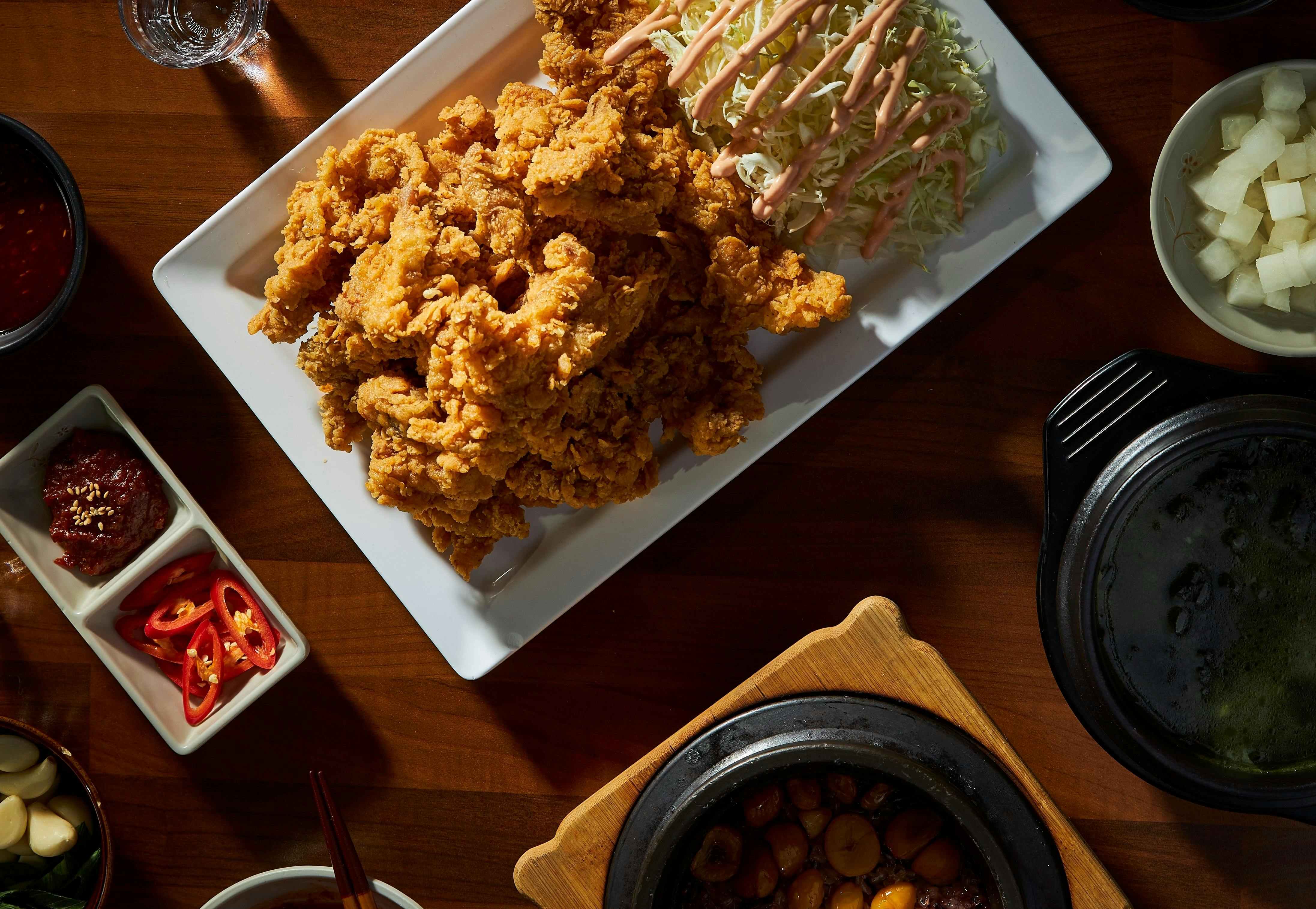 Hansang 韓式無骨炸雞配高麗菜沙拉