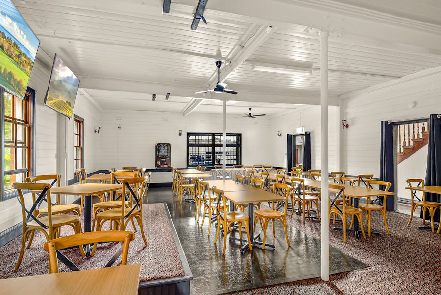 Jamberoo Pub Lounge dining room where The Butter Trackers perform
