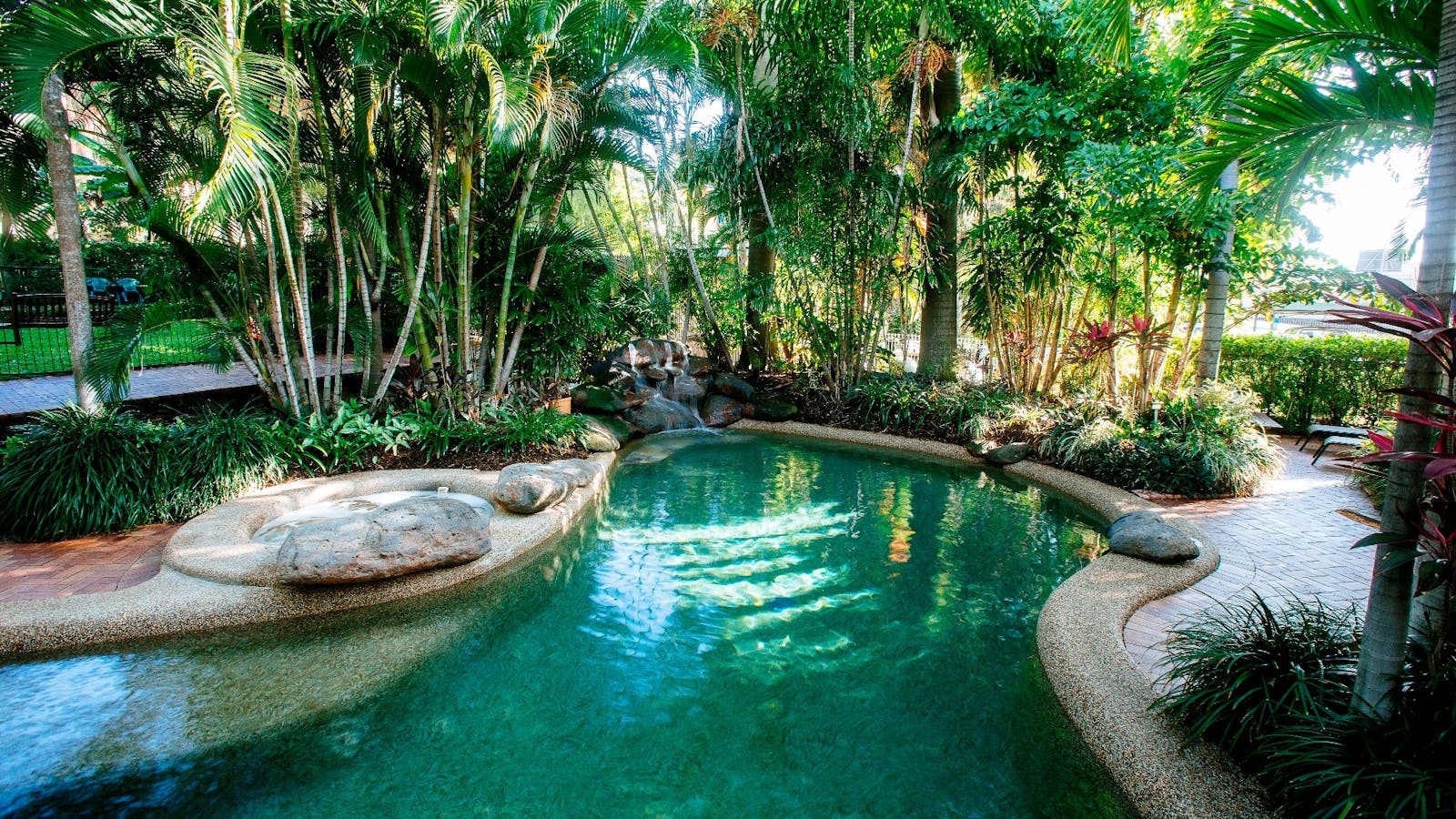Tropical Pool Tropical Pool