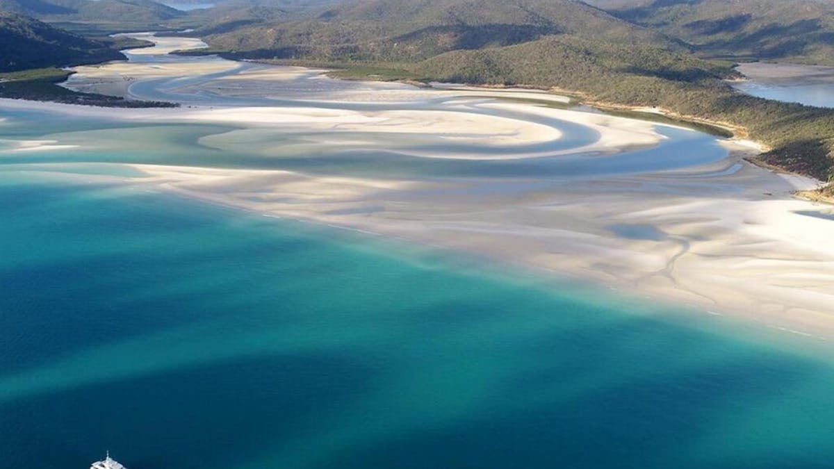Great Barrier Reef Luxury Yacht Charters | Whitsundays