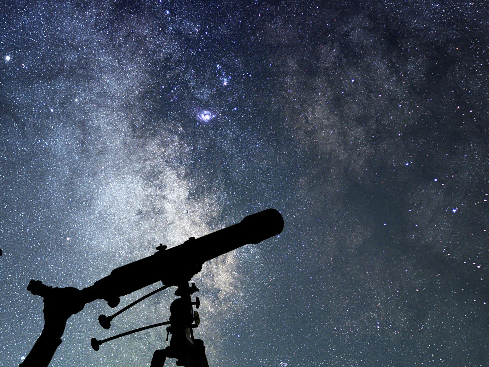 Stargazing with telescope