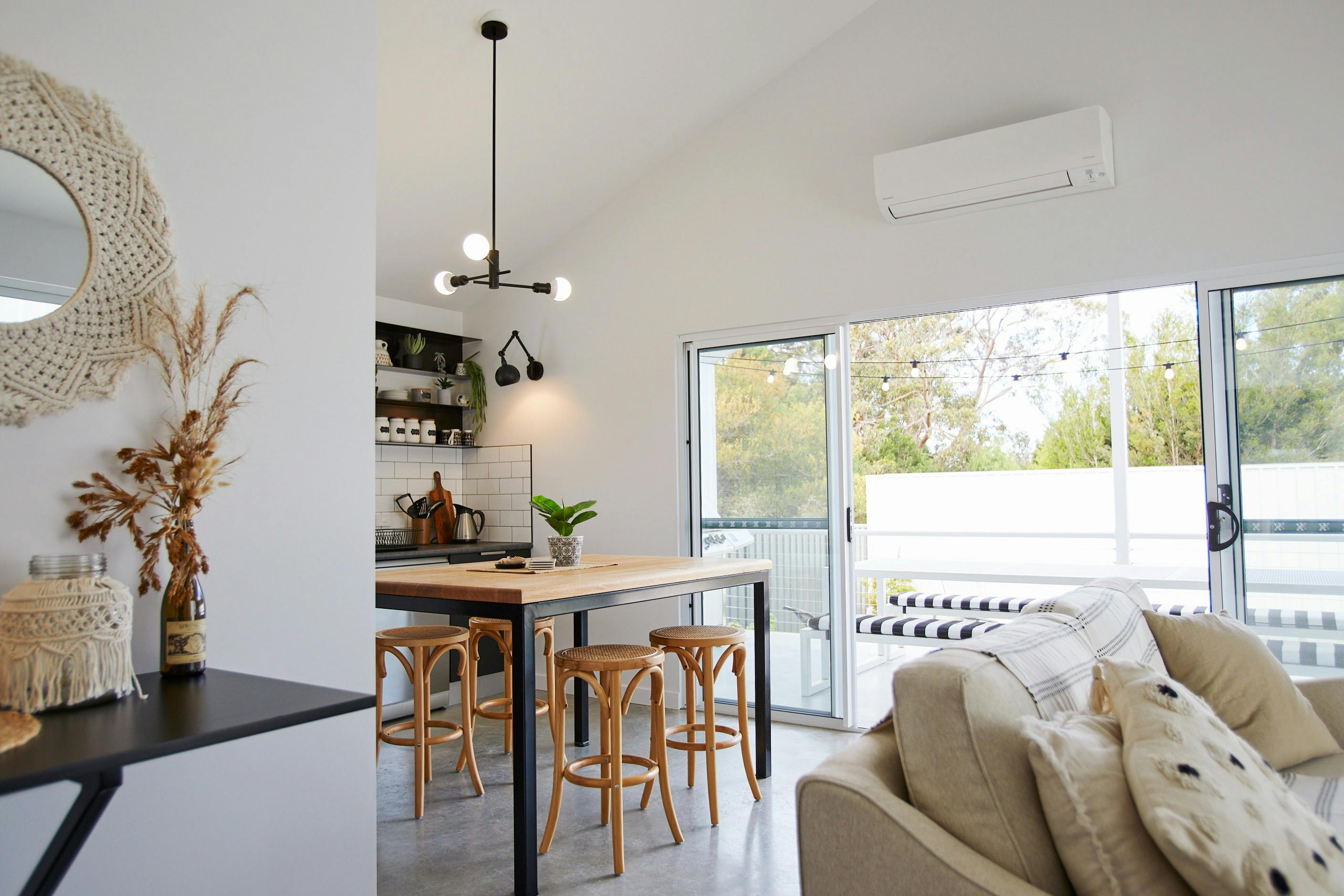 Open plan kitchen & lounge area.
