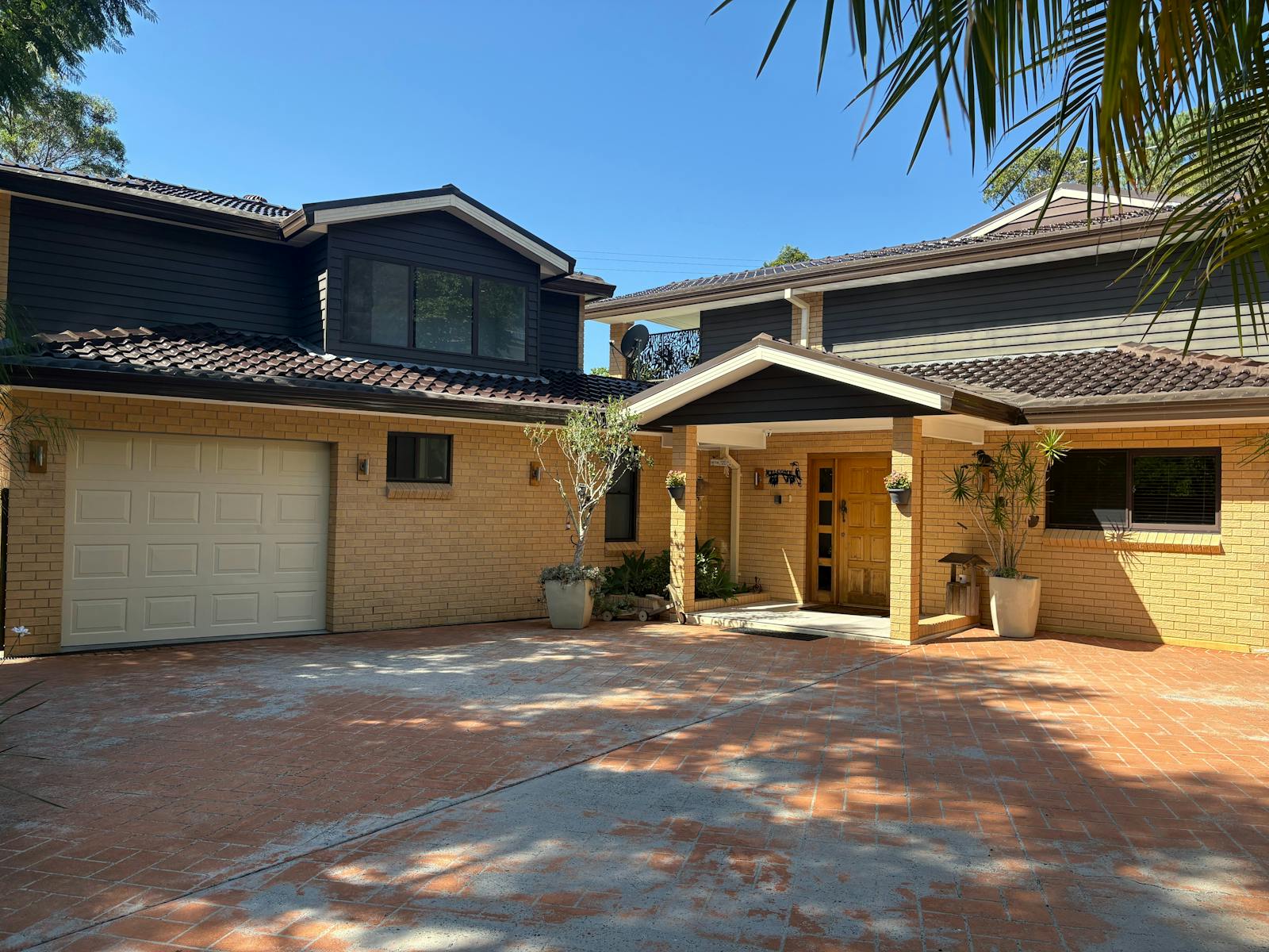 Entry and Driveway Parking