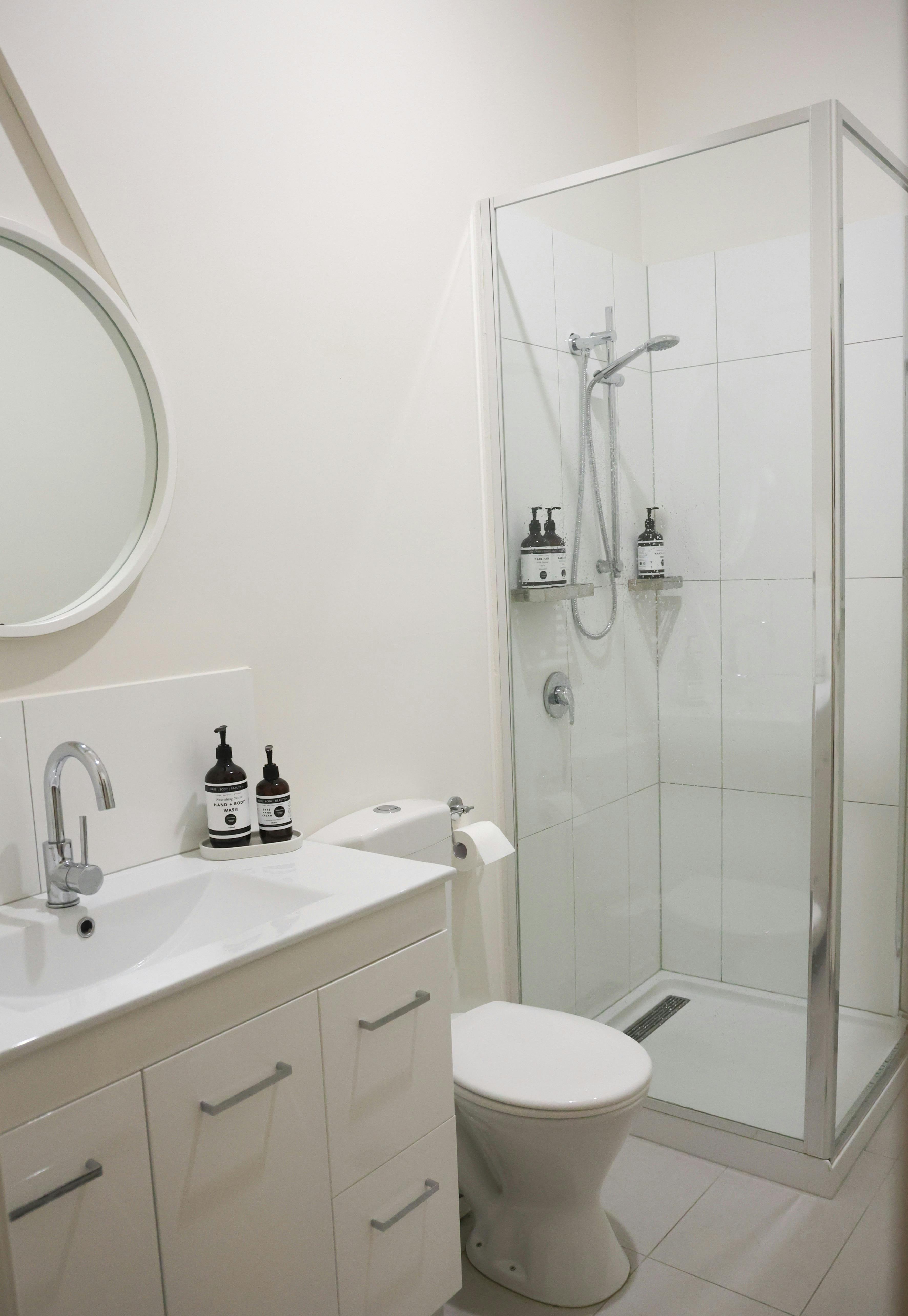 Full bathroom