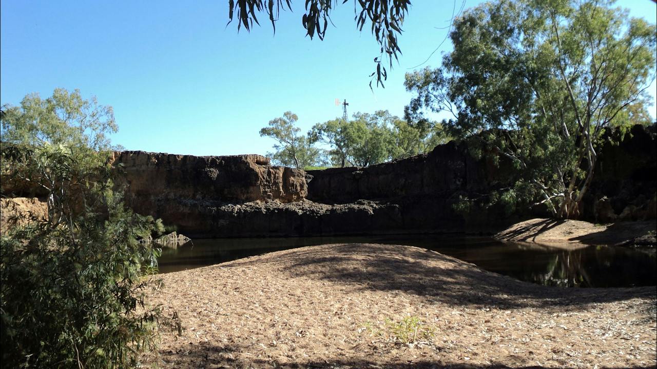 Kooroorinya Falls Nature Reserve