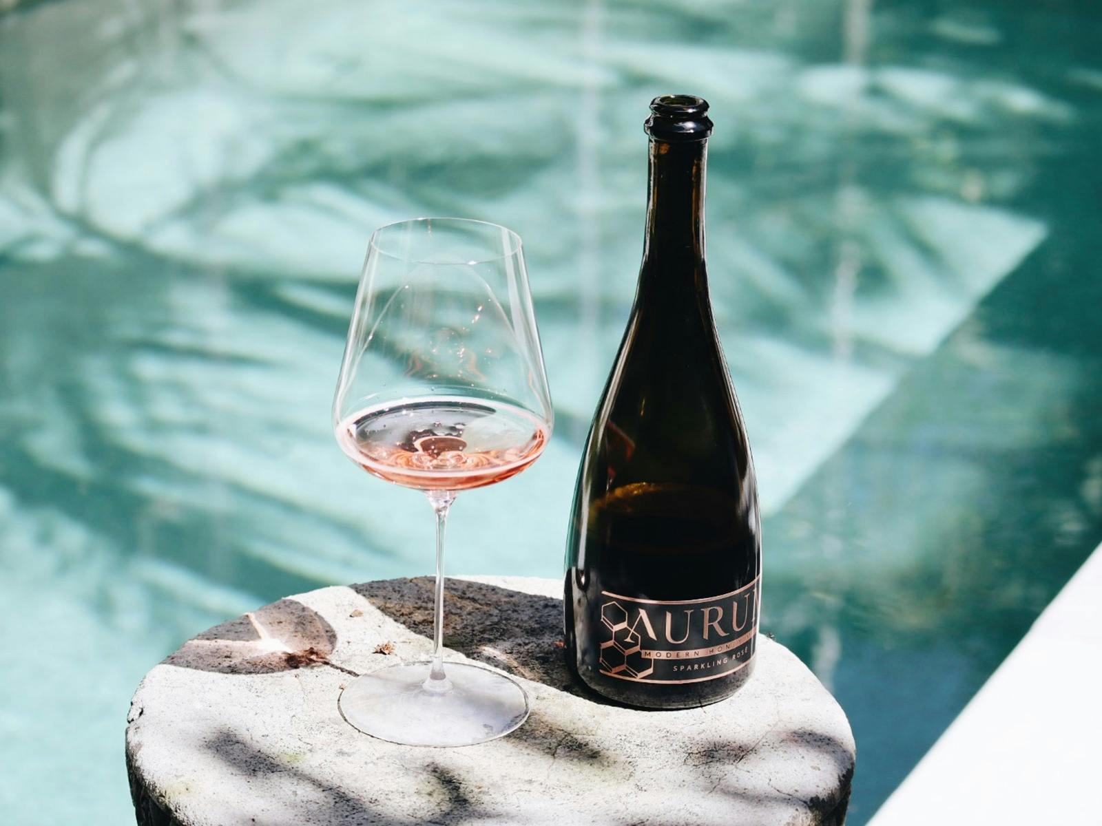 Aurum Sparkling Rose bubbles
