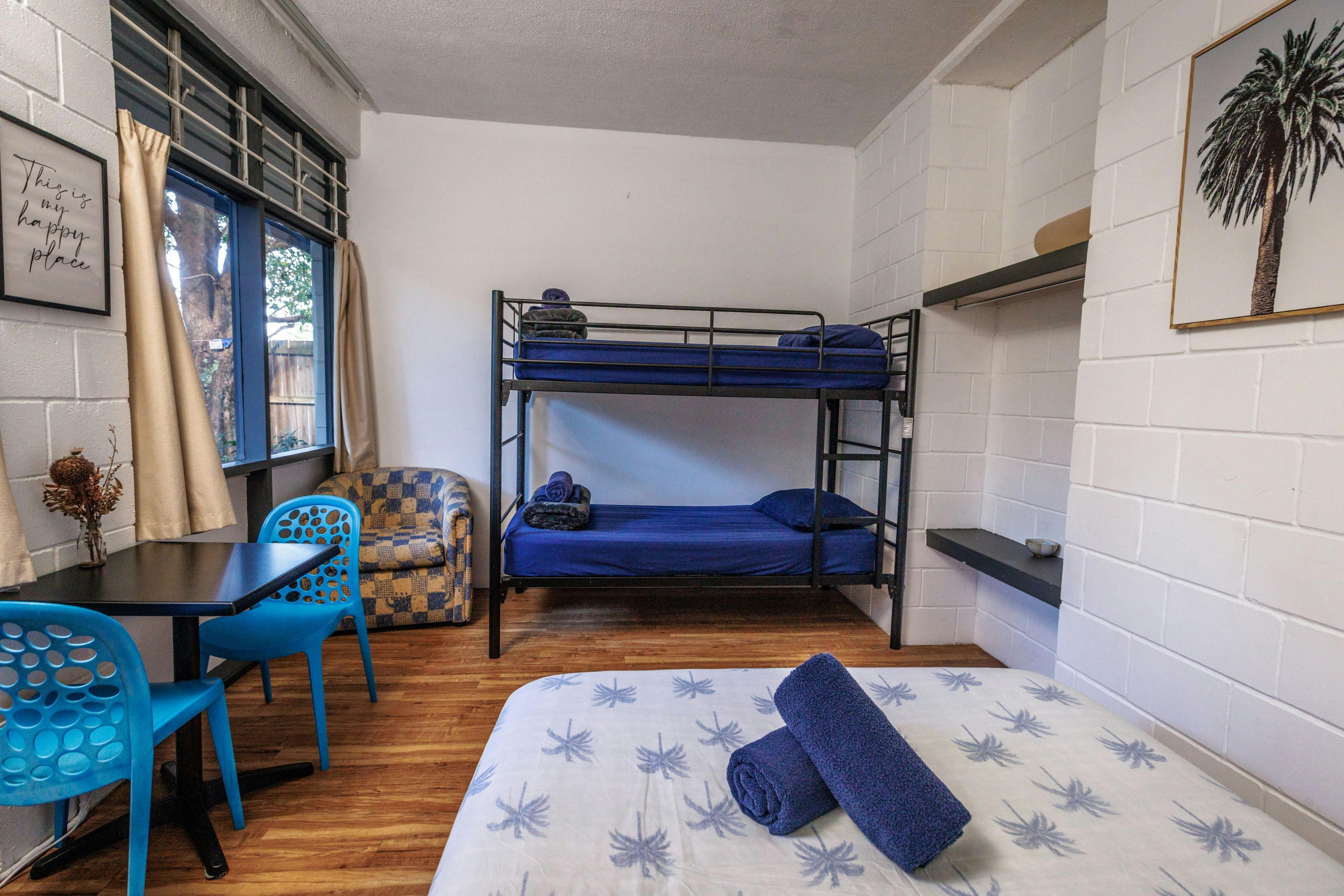YHA Coolangatta family room