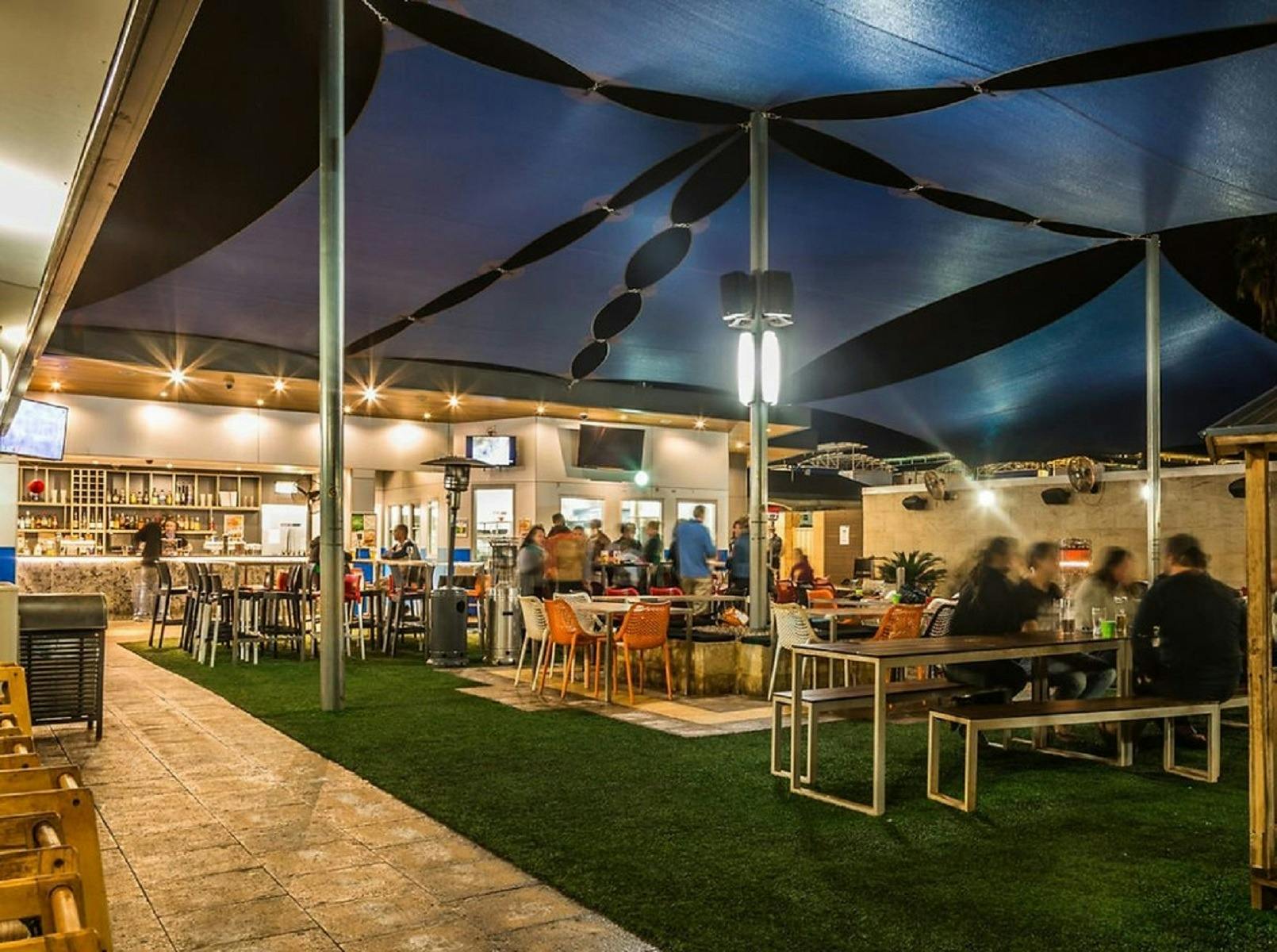 Garden Bar