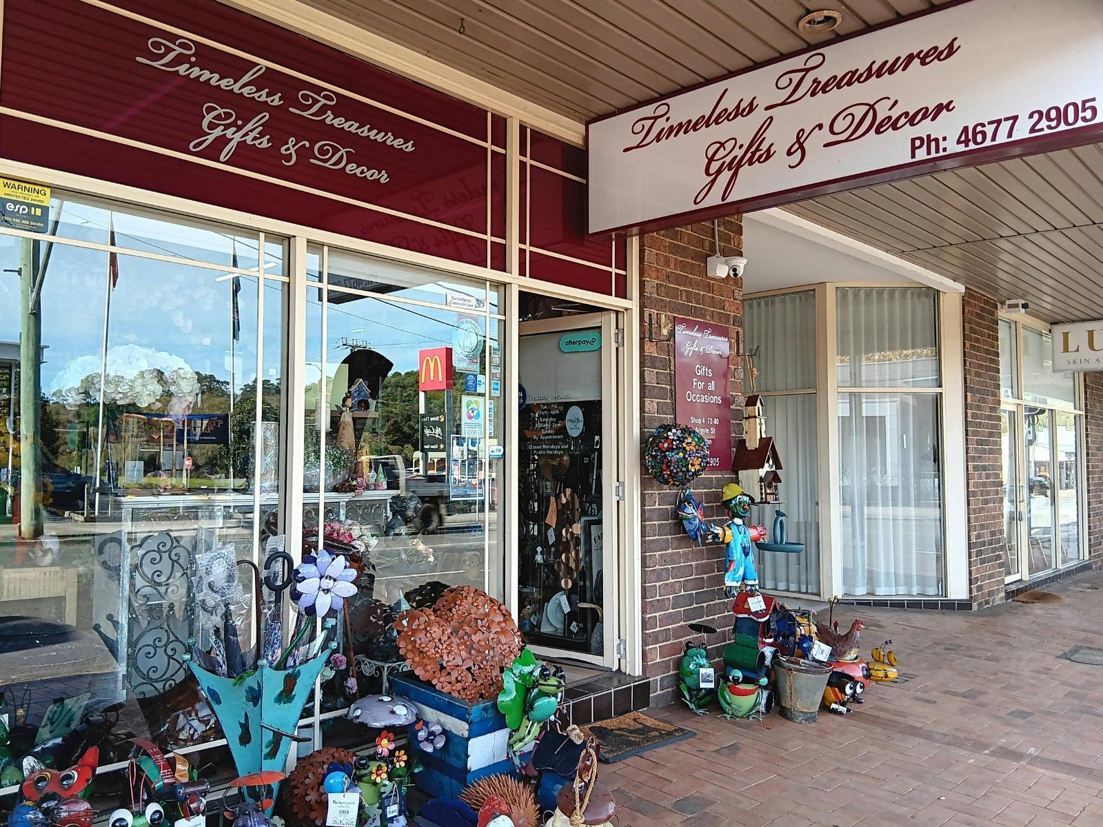 시대를 초월한 보물 선물 및 장식