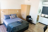 Queen Executive with Kitchenette