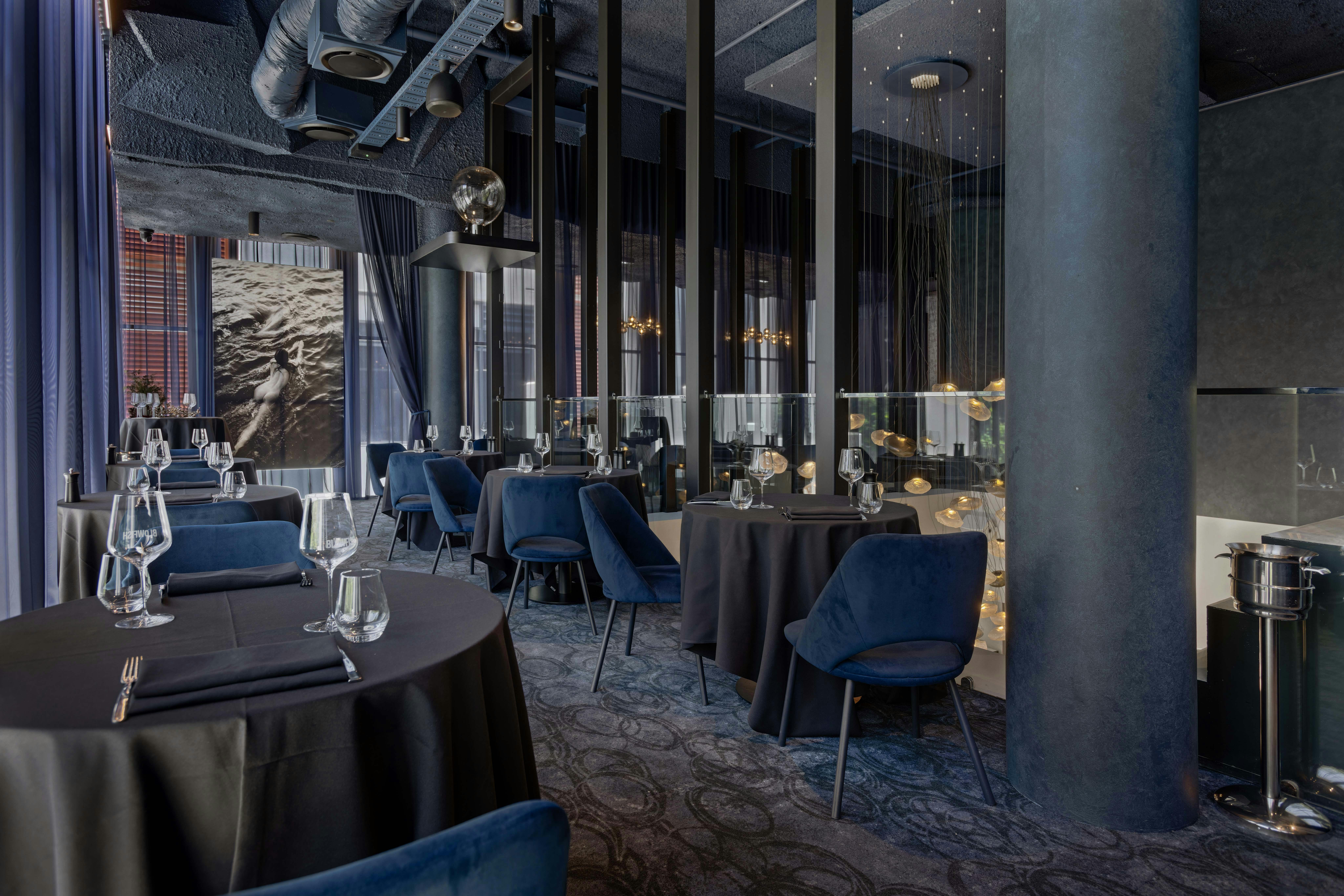 Upstairs Ripple Room Couples Dining