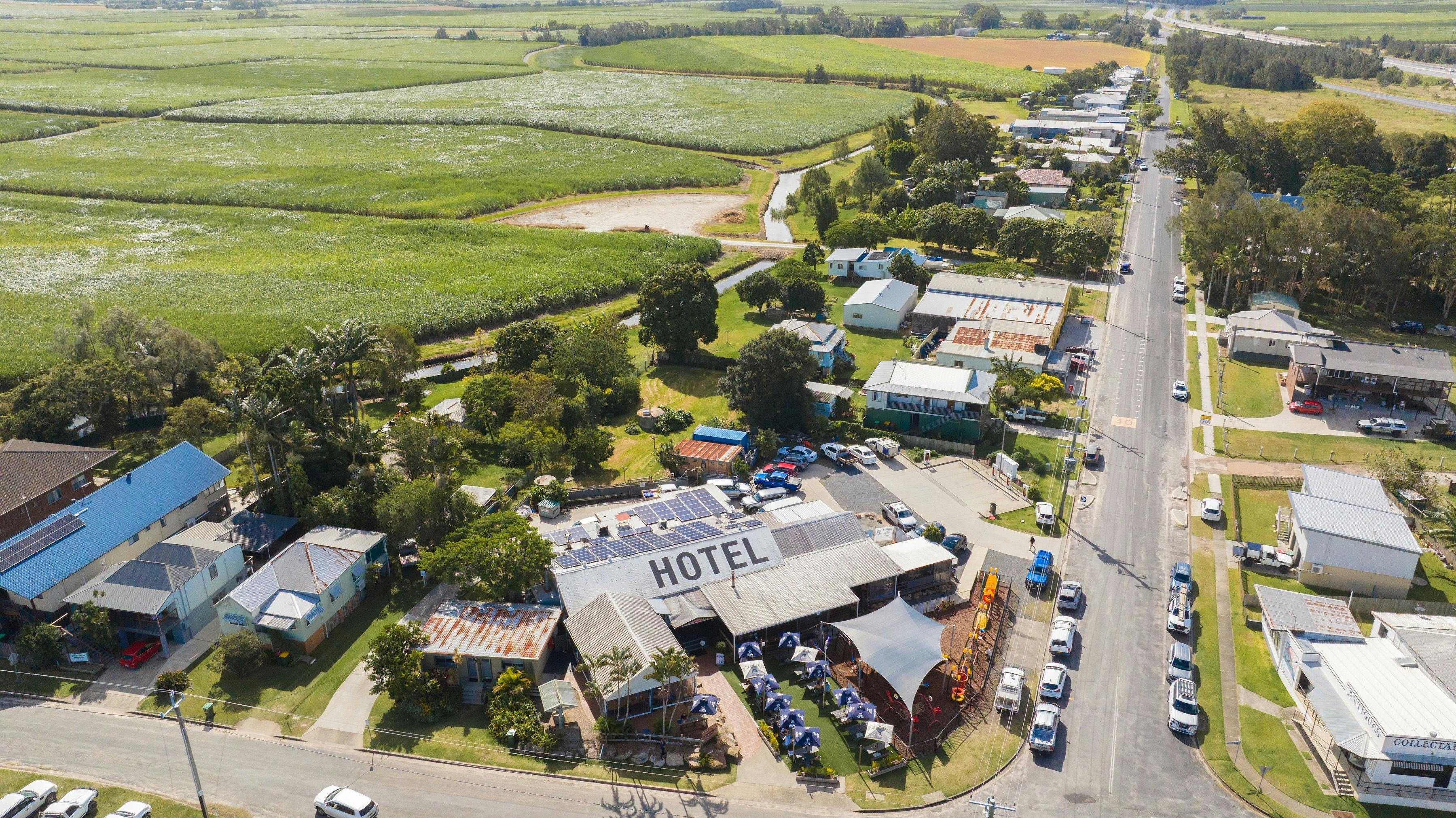 Harwood Hotel Outdoors