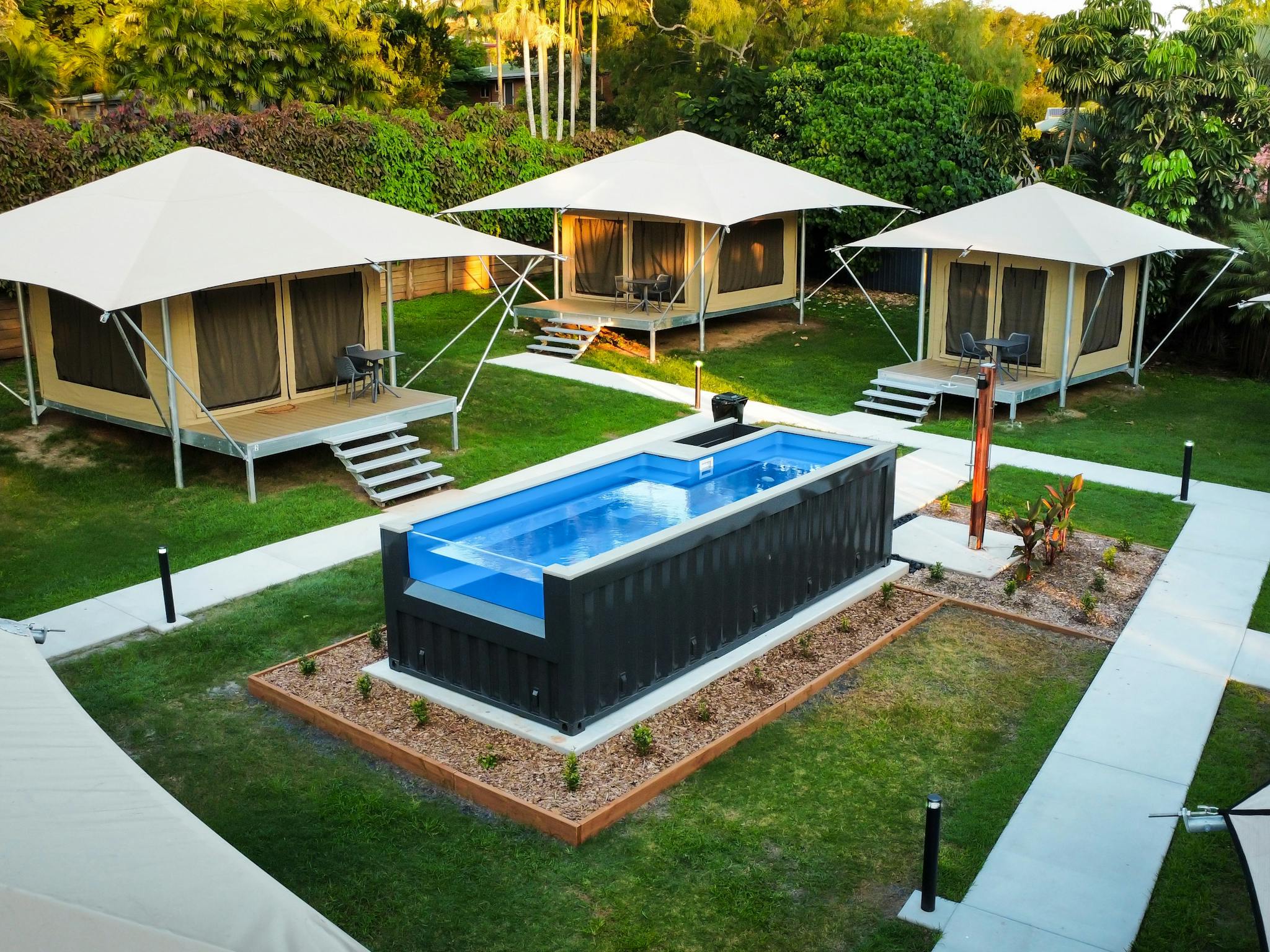 Poinciana Glamp-Ground Poinciana Glamp-Ground