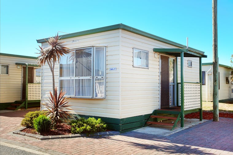 Budget Cabin sleeps five