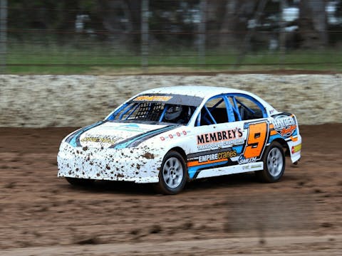 Whalebone 19 4d67f906f8f639876e861e8a85617c0d