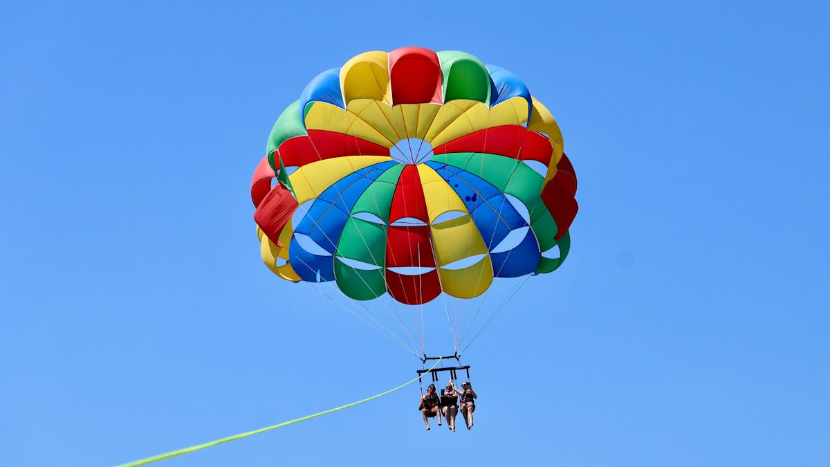 Triple Parasail