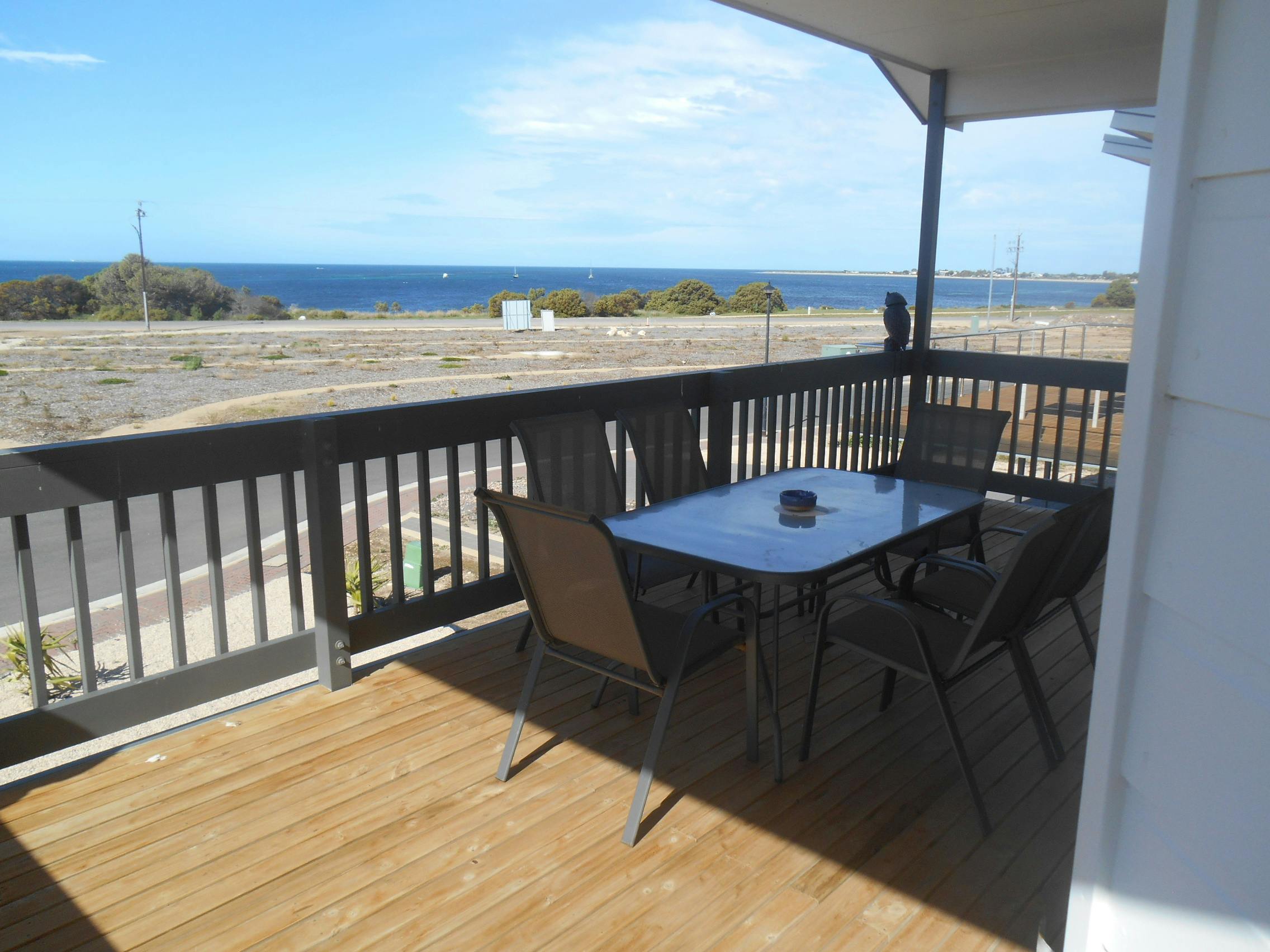 The White House, Edithburgh