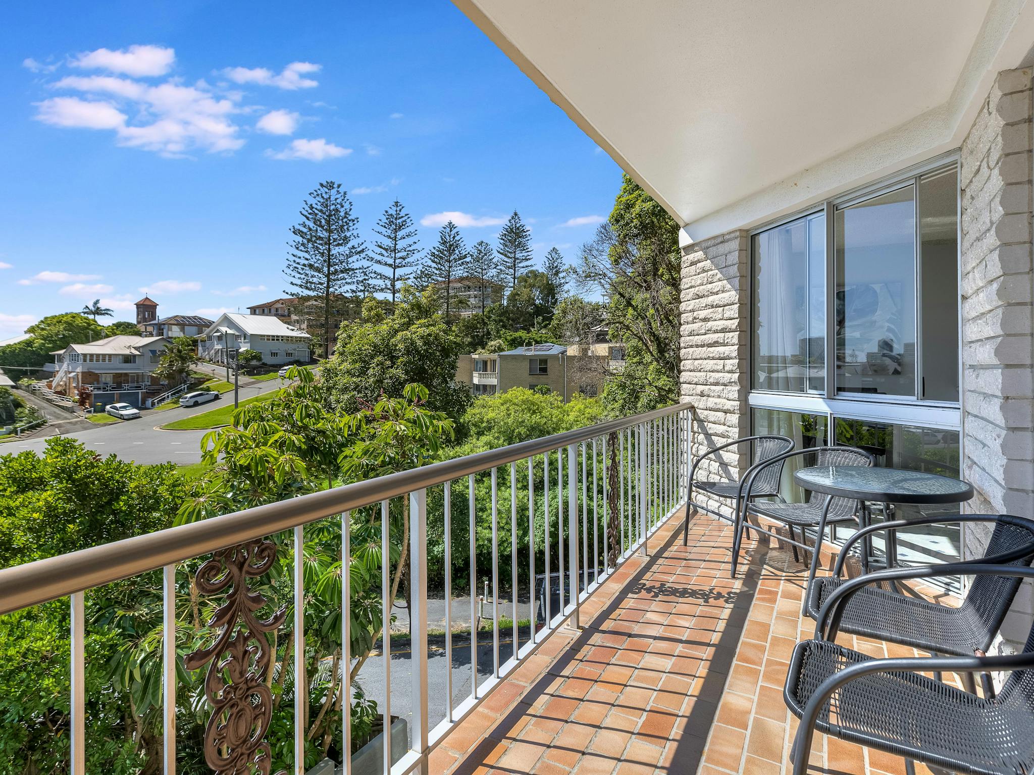 BALCONY BALCONY