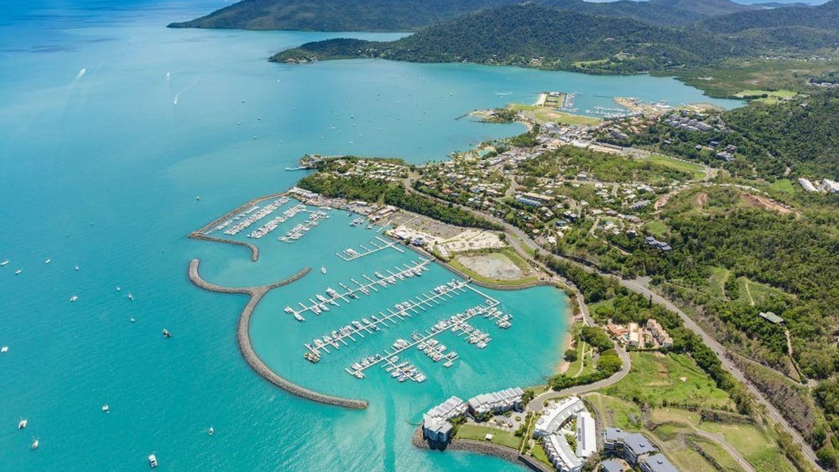 airlie beach