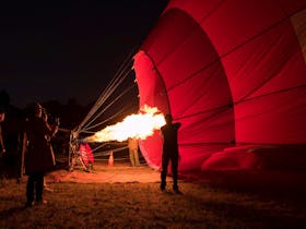 Balloon Flights Over Melbourne balloon inflate