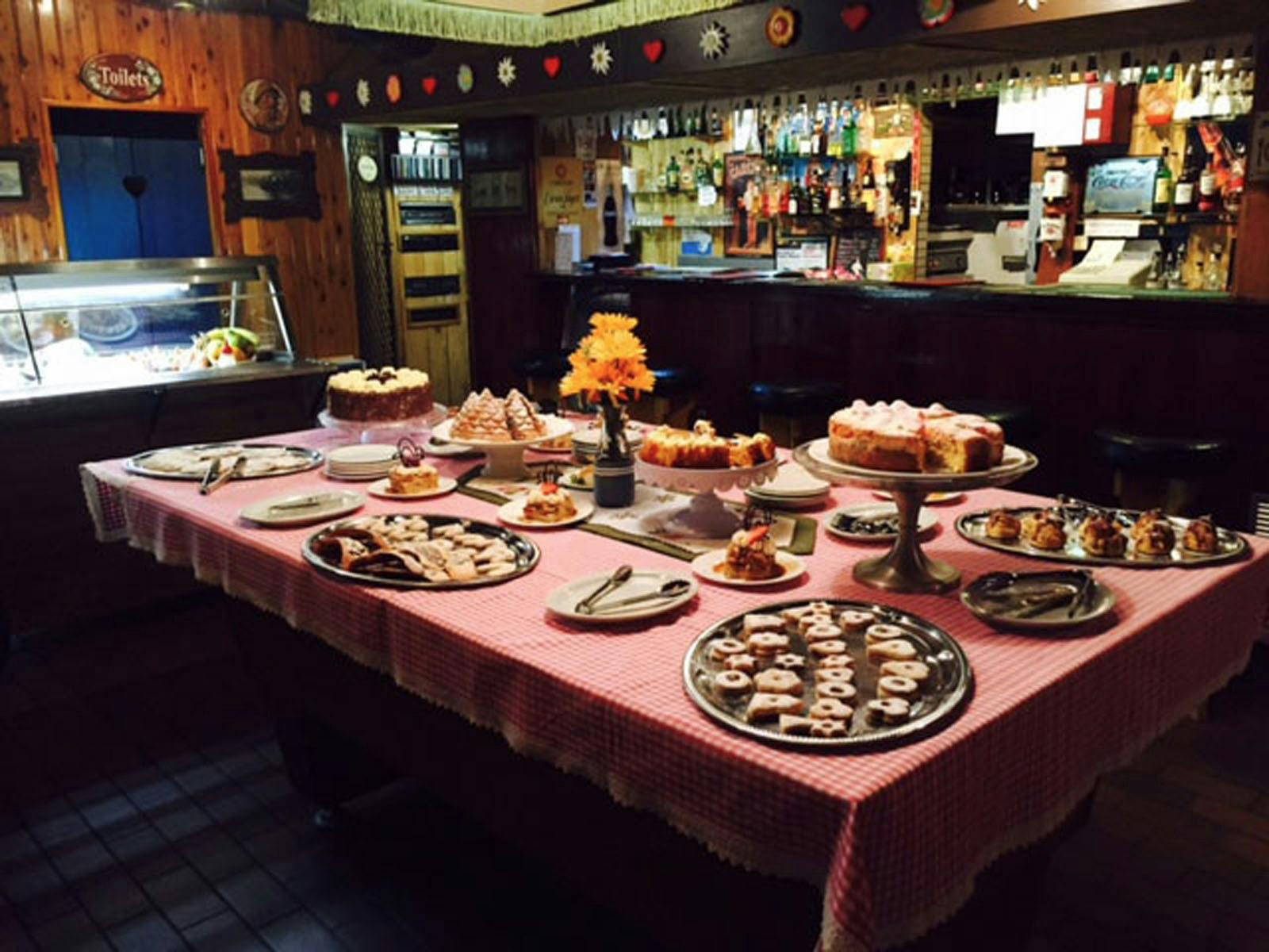 デザートテーブル