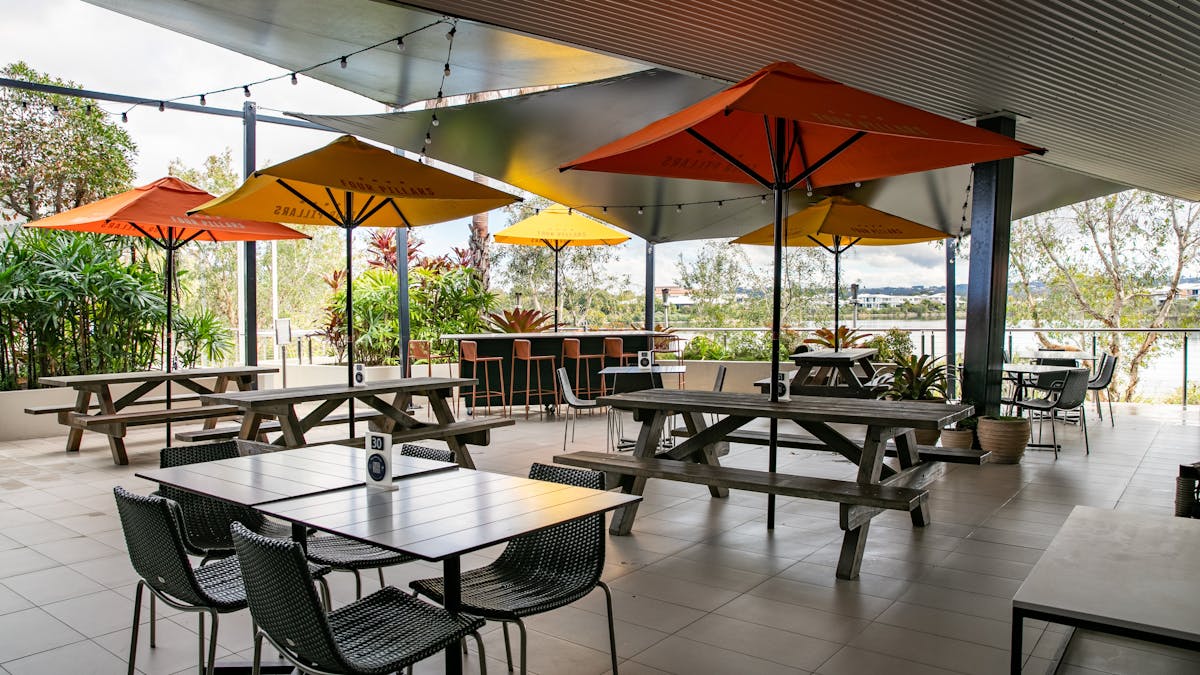 Brightwater Hotel Waterfront Deck