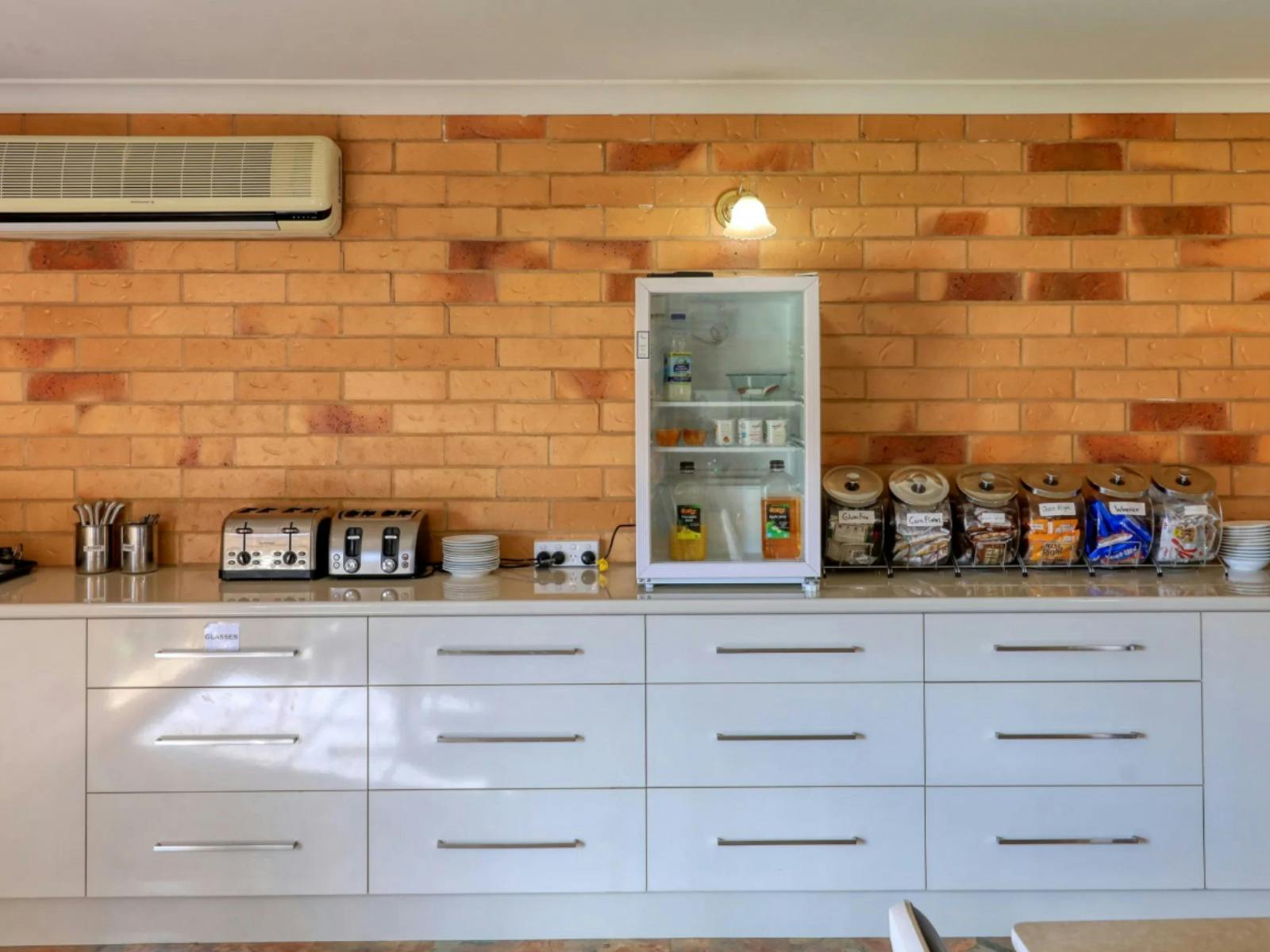 北帕克斯汽車旅館歐陸式早餐區