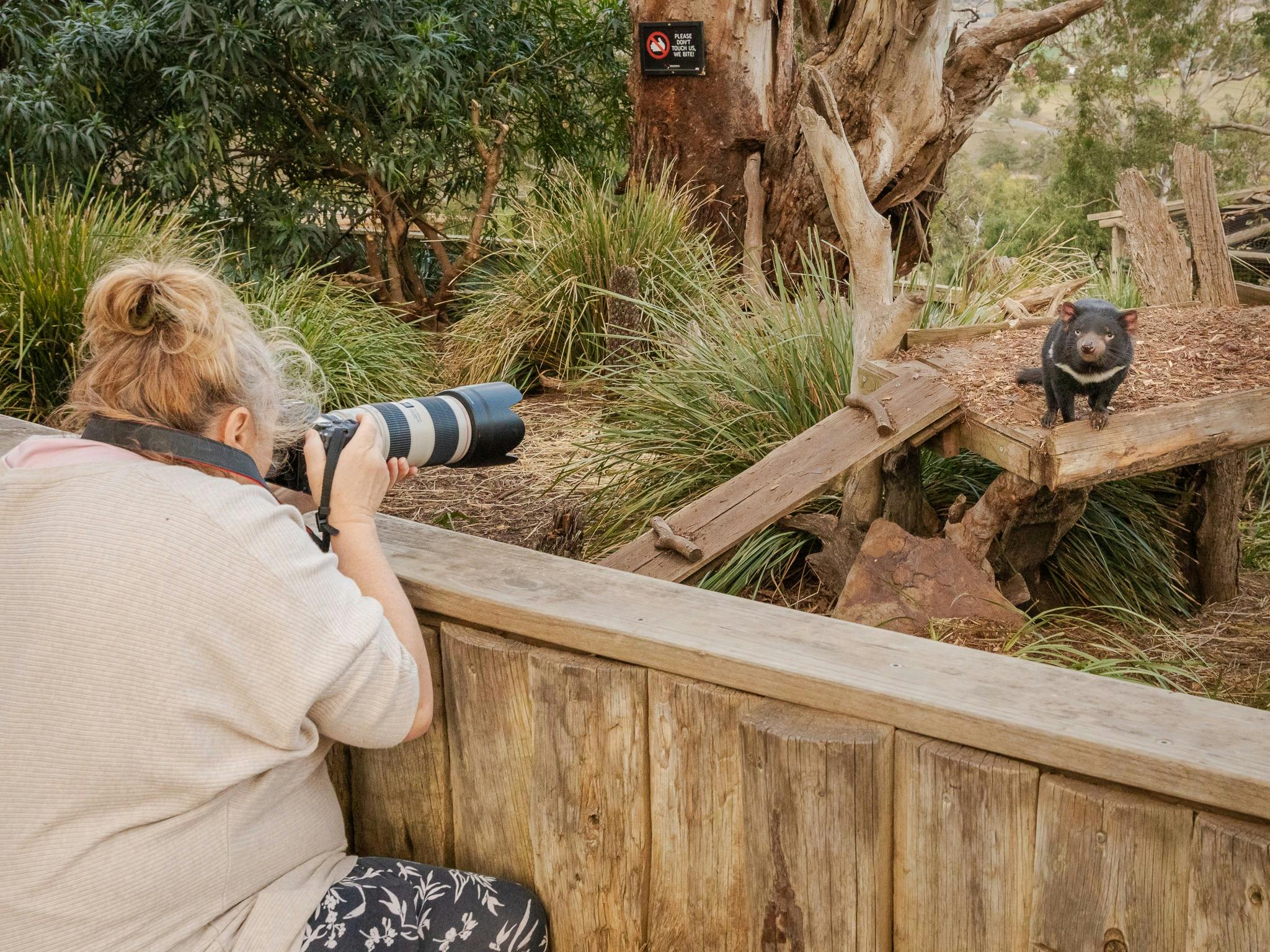 participants and instructor during wildlife photography workshop