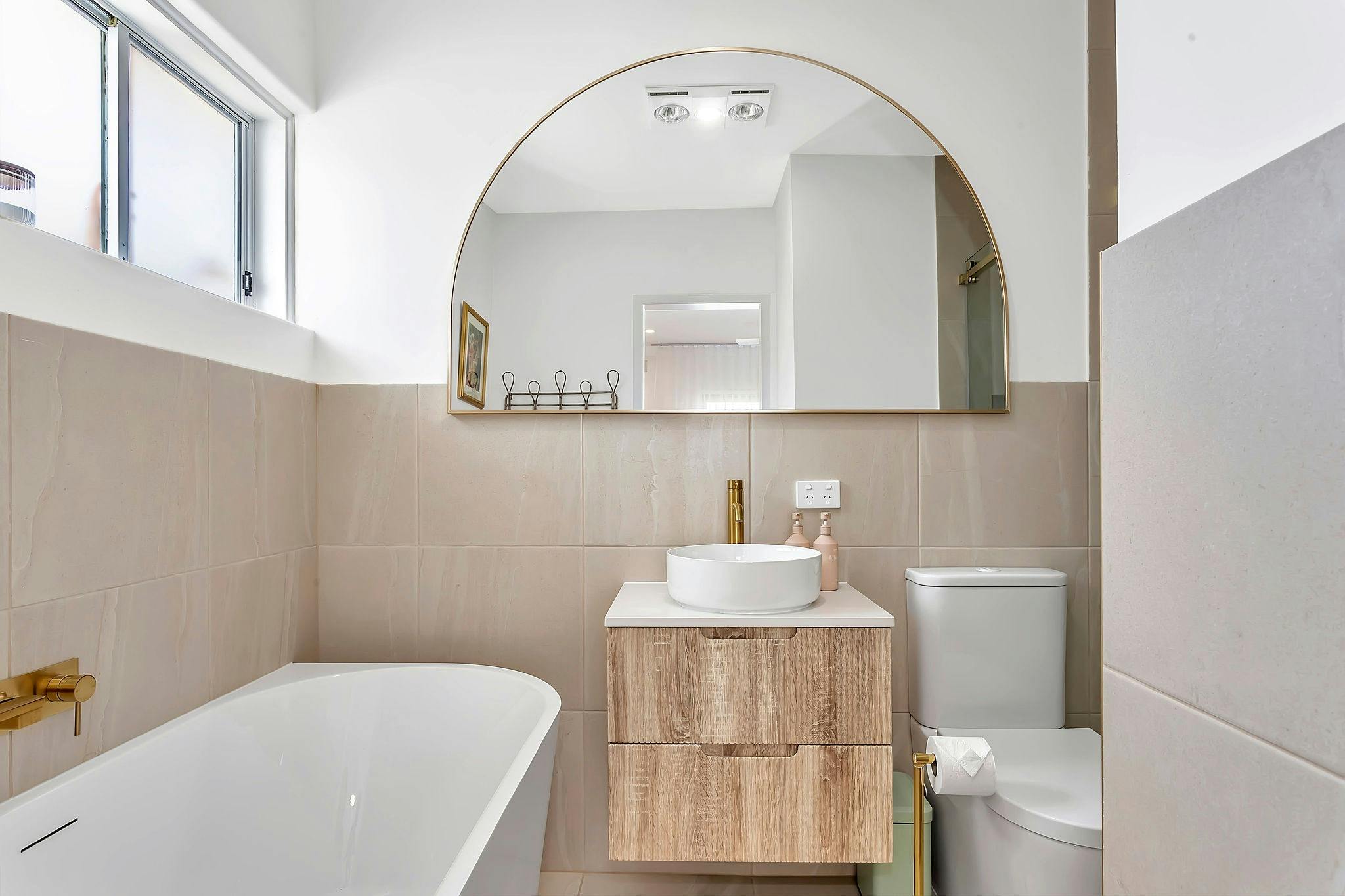 Bathroom with Lux finishes