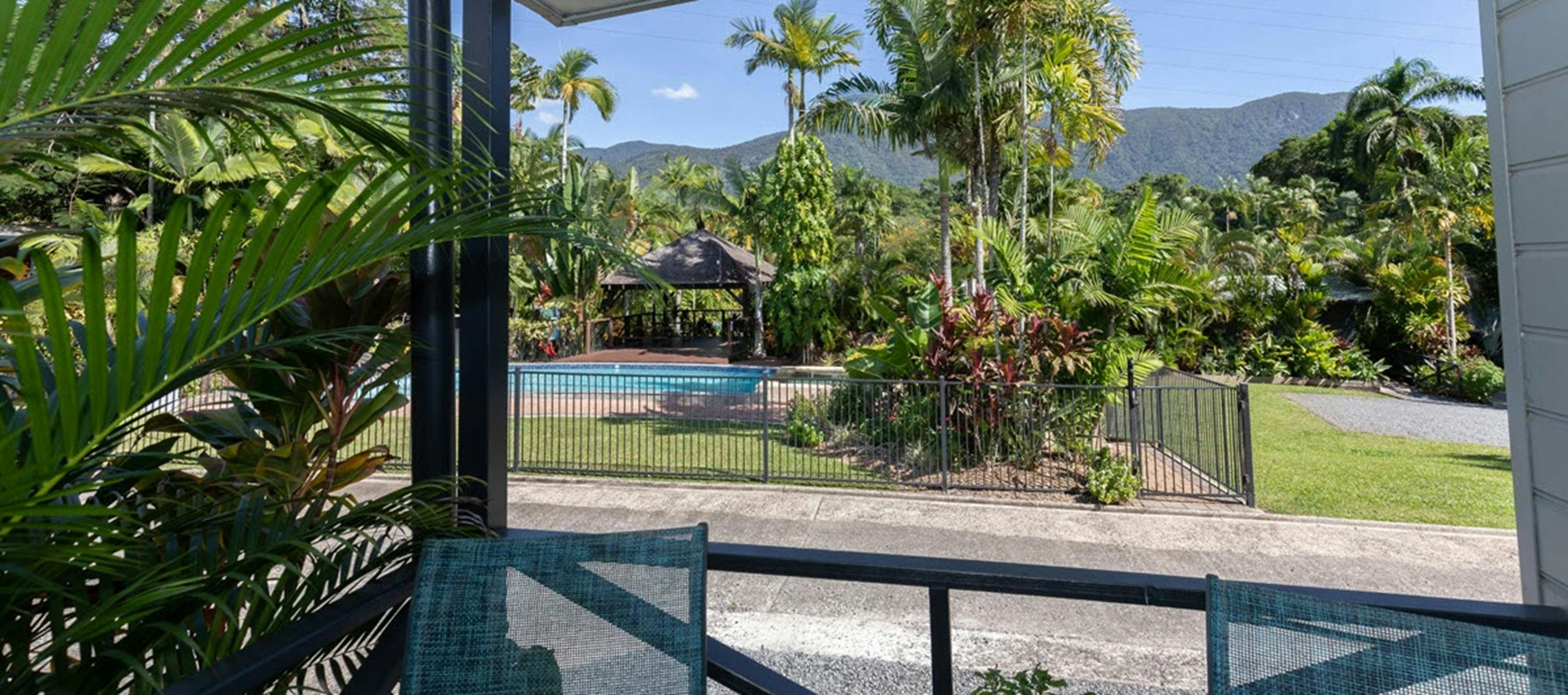 Cool Waters Holiday Park Value Cabins