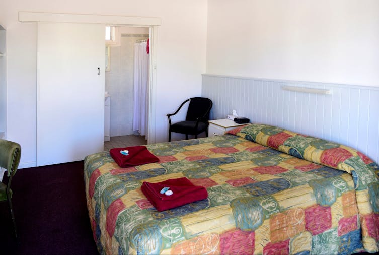 Travelway Motel