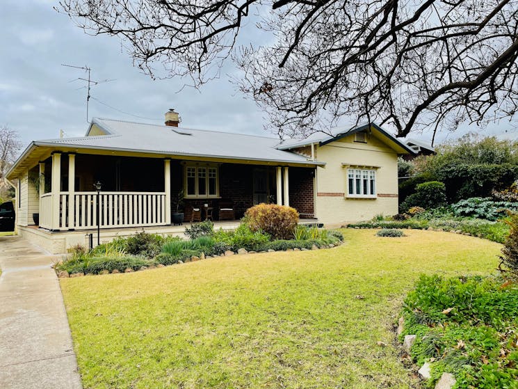 Songlark Cottage
