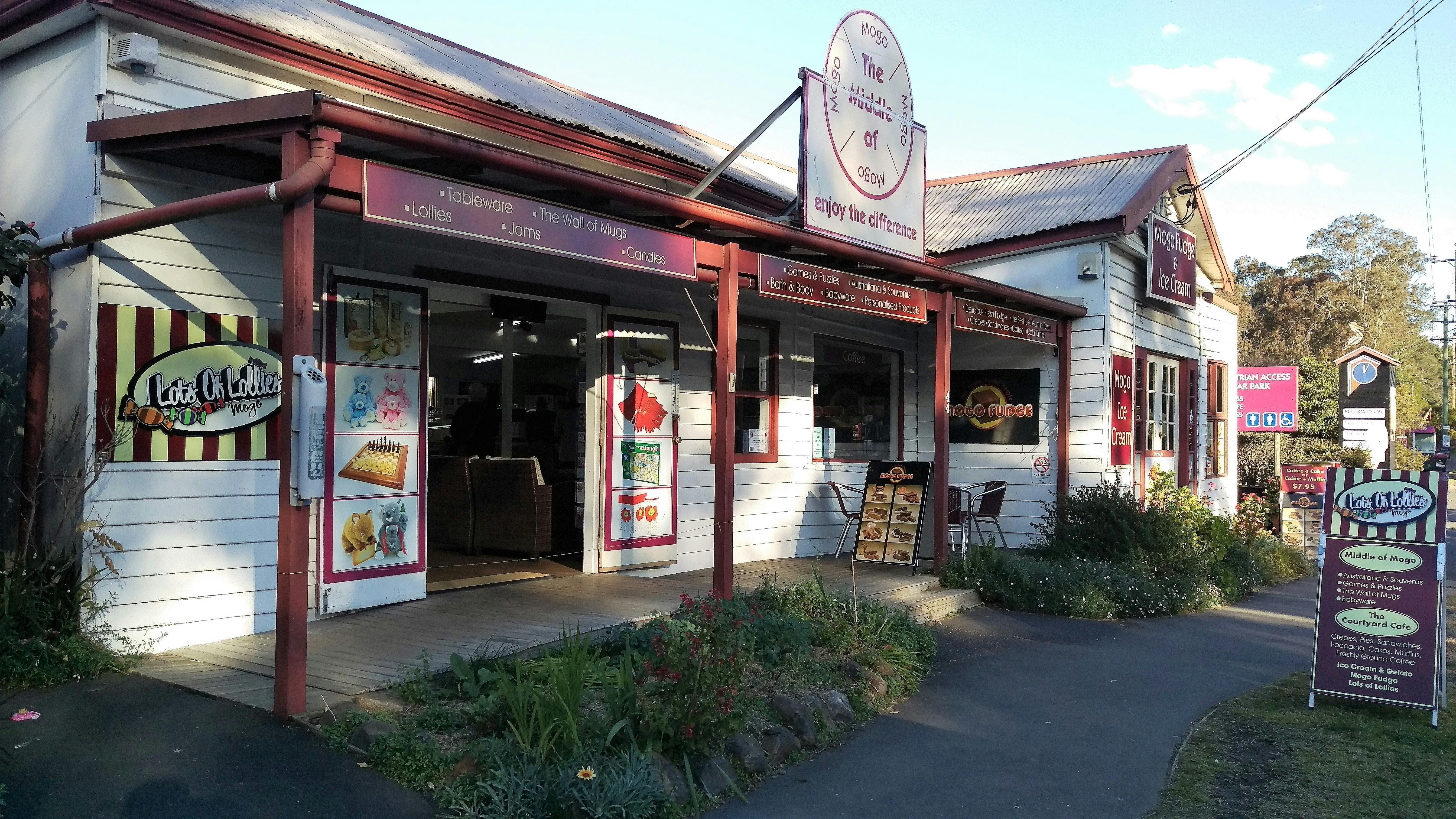 Mogo Fudge and Ice Cream / Courtyard Cafe / Lots of Lollies Mogo NSW
