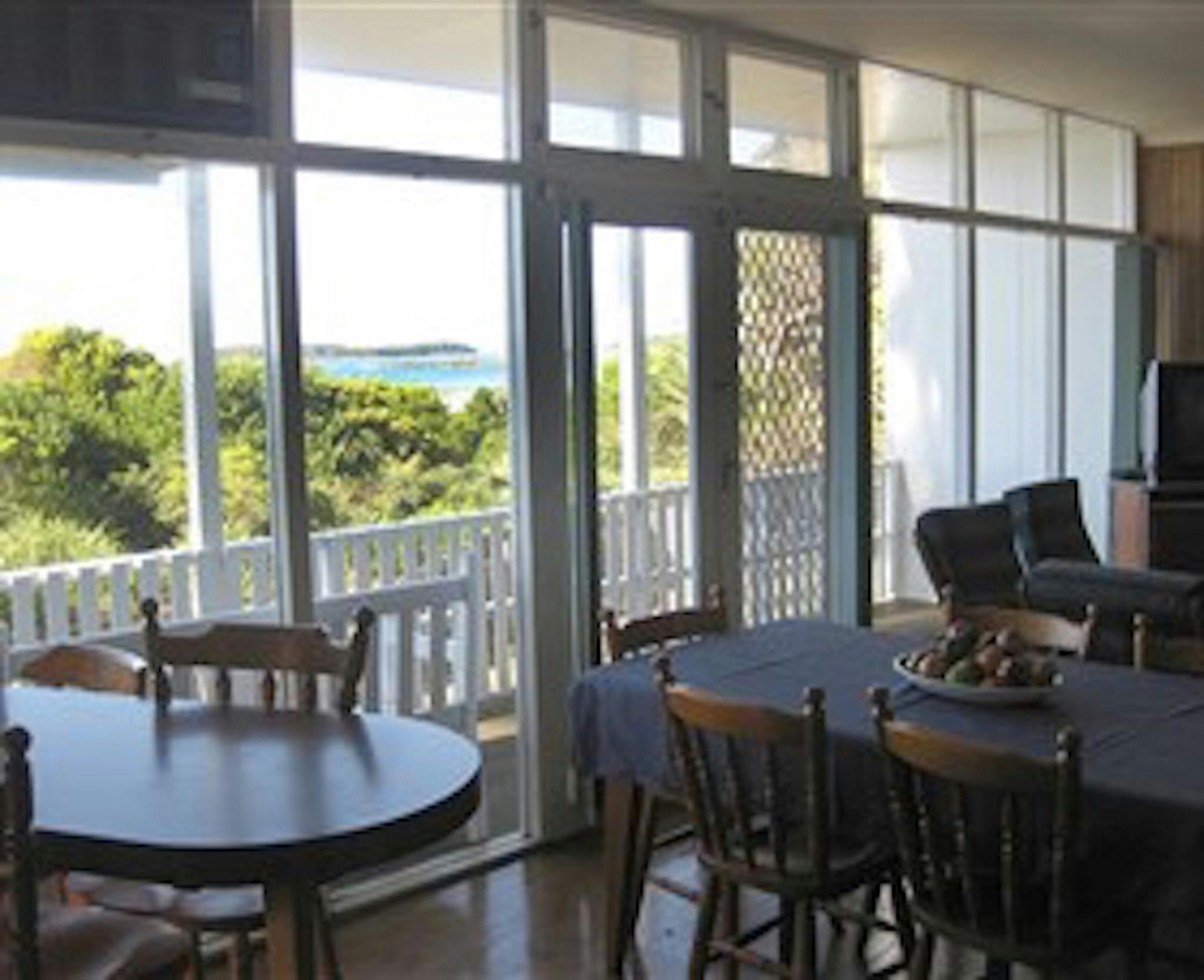 60s Beach House Tomakin NSW Holidays & Things to Do