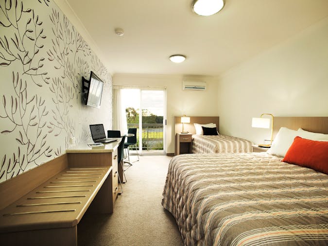 Riverview Motel