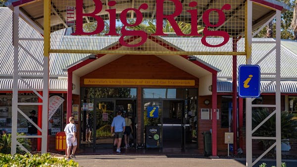 Big Rig Roma Visitor Centre