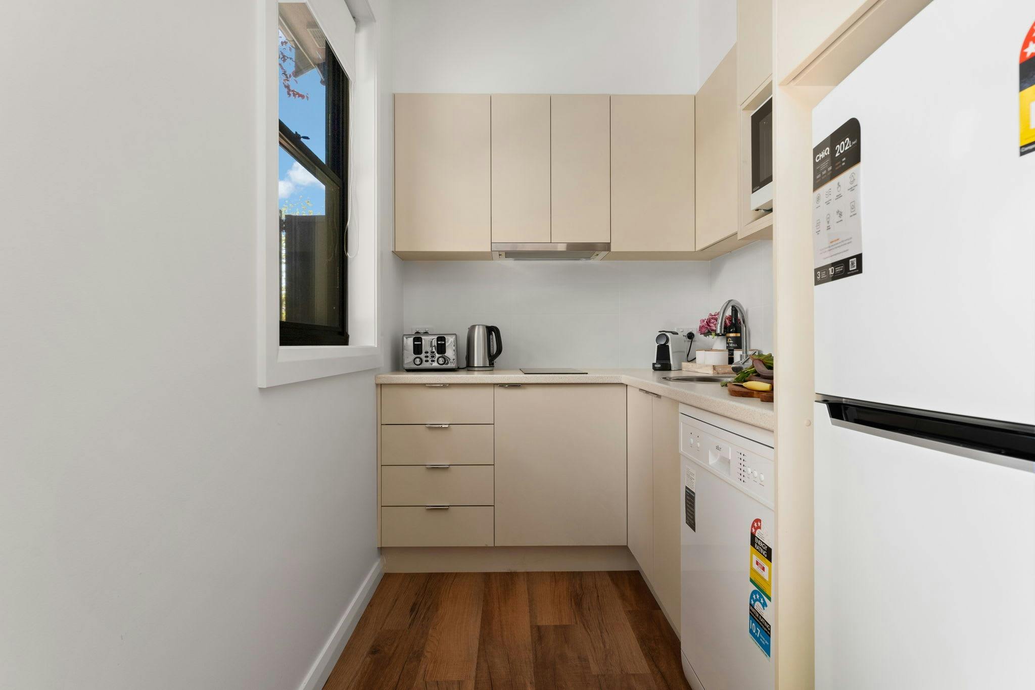 perfect kitchen for 1 or 2 people