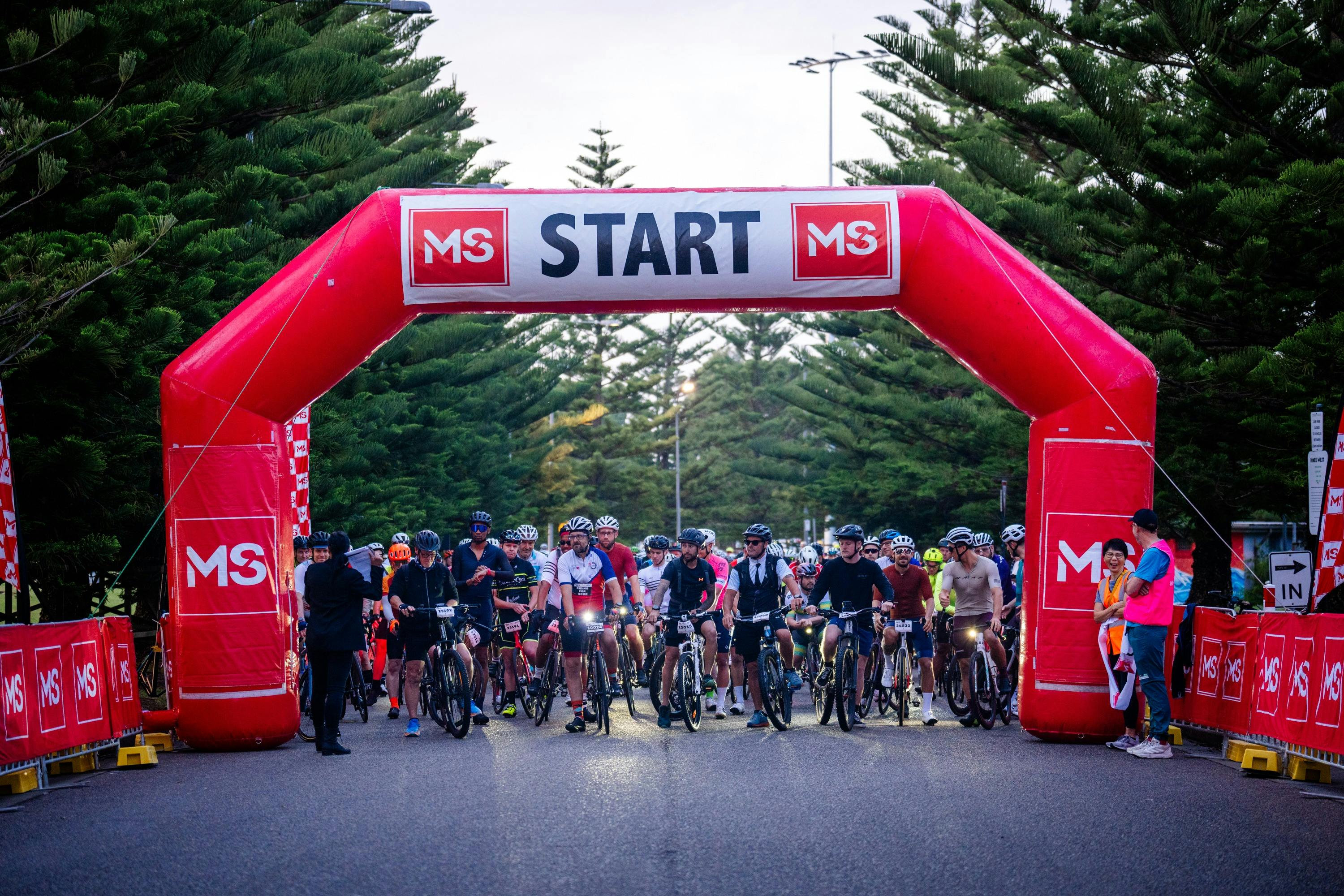 MS Start Arch with Riders on the Start Line.