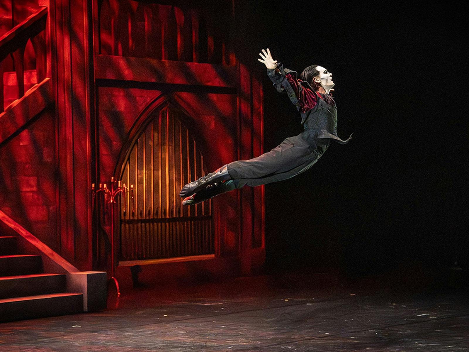 Dracula: Ballet at its Darkest
