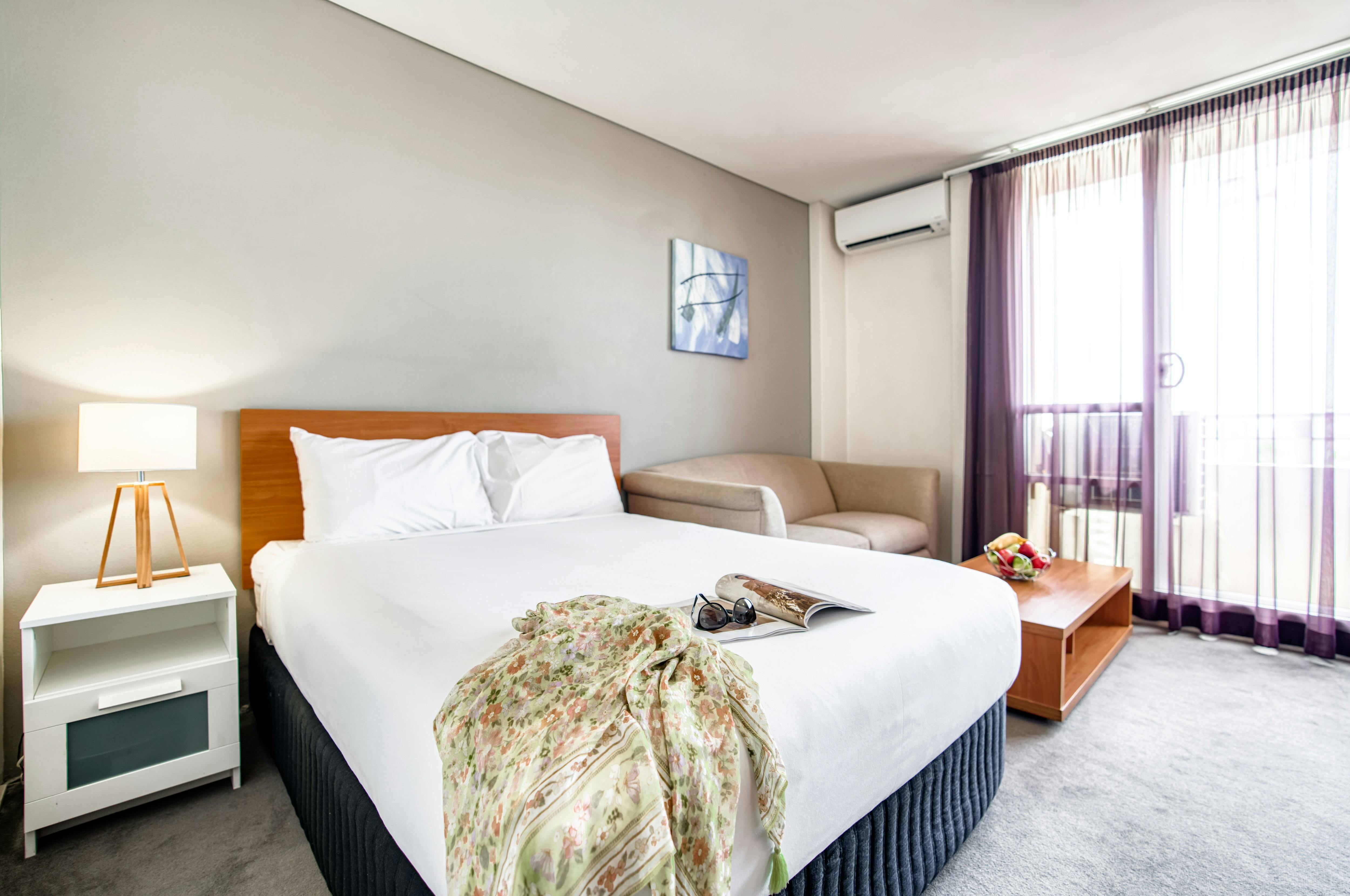 Studio Apartment Park Regis Cremorne