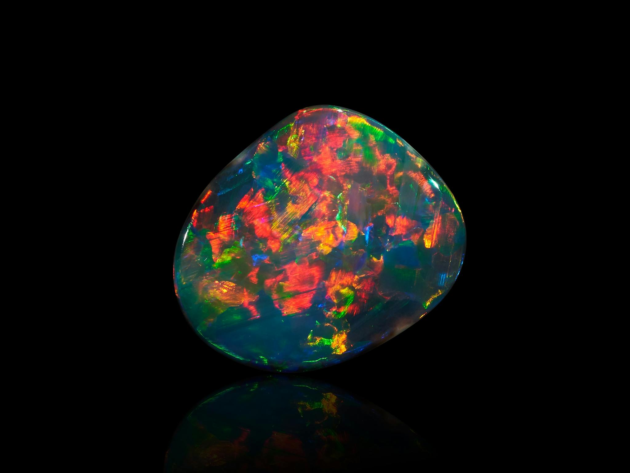 Black opals, solid opals, crystal opals, Lightning Ridge opals, bespoke jewellery